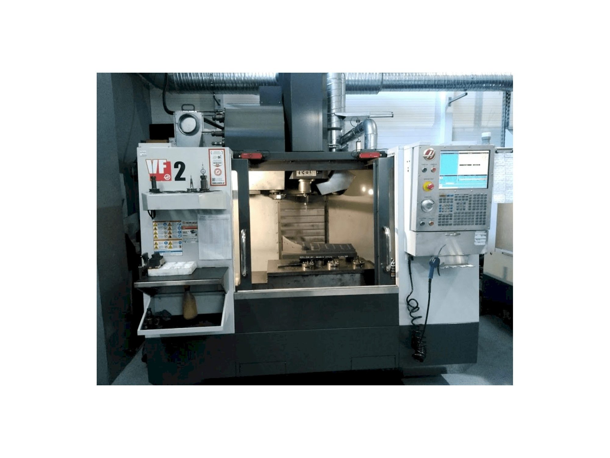 Vooraanzicht van HAAS VF2 machine