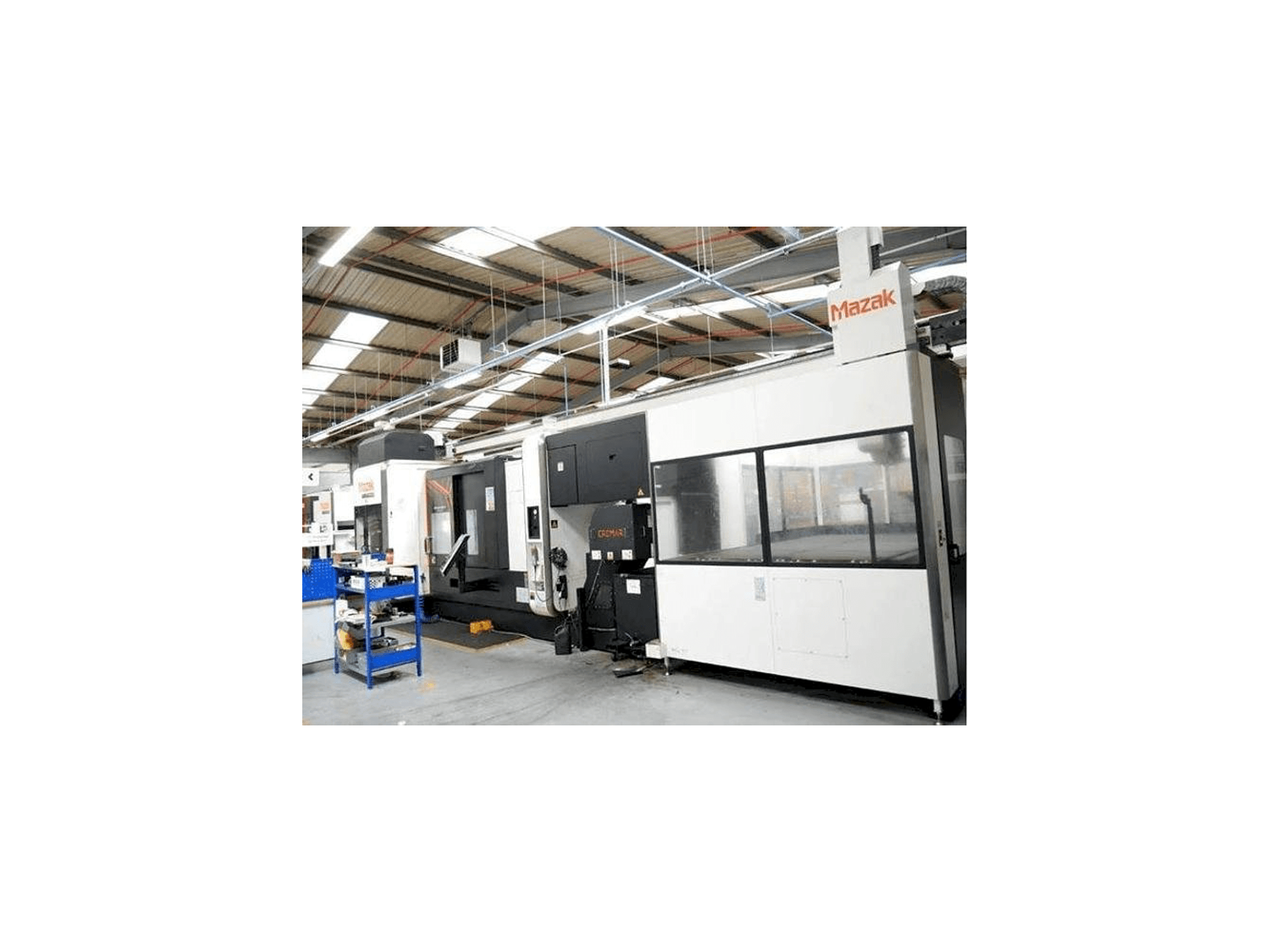 Vooraanzicht van Mazak INTEGREX i-400 ST machine