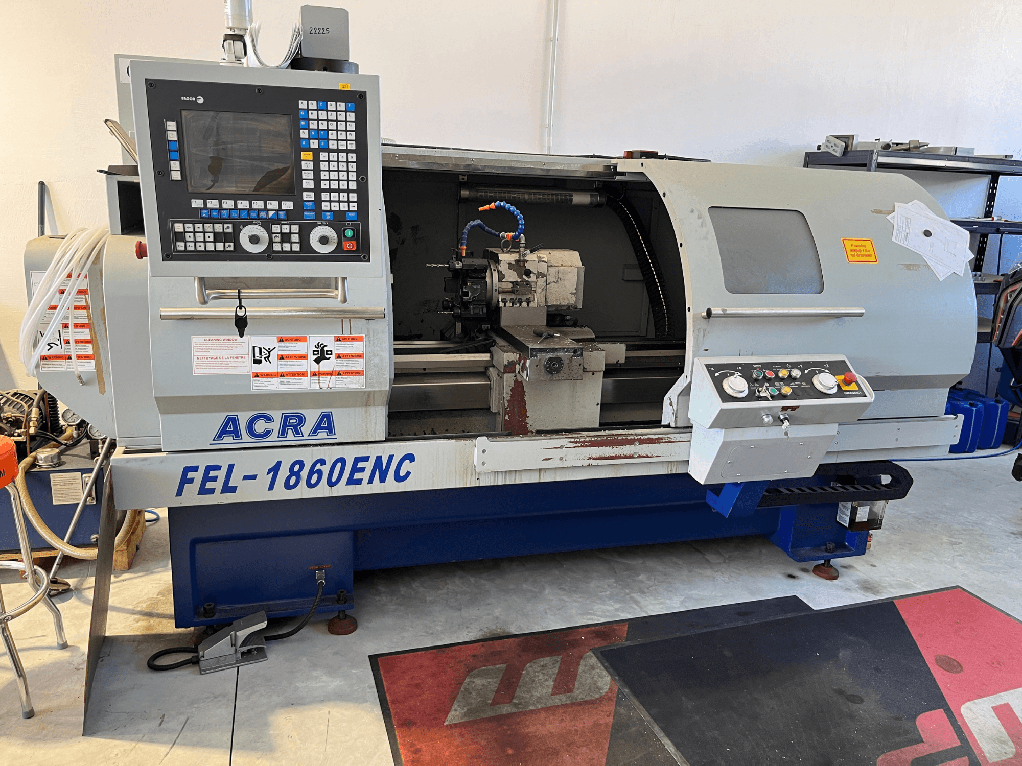 ACRA FEL-1860ENC/B horizontale draaimachine, vooraanzicht met bedieningspaneel en CNC-onderdelen.