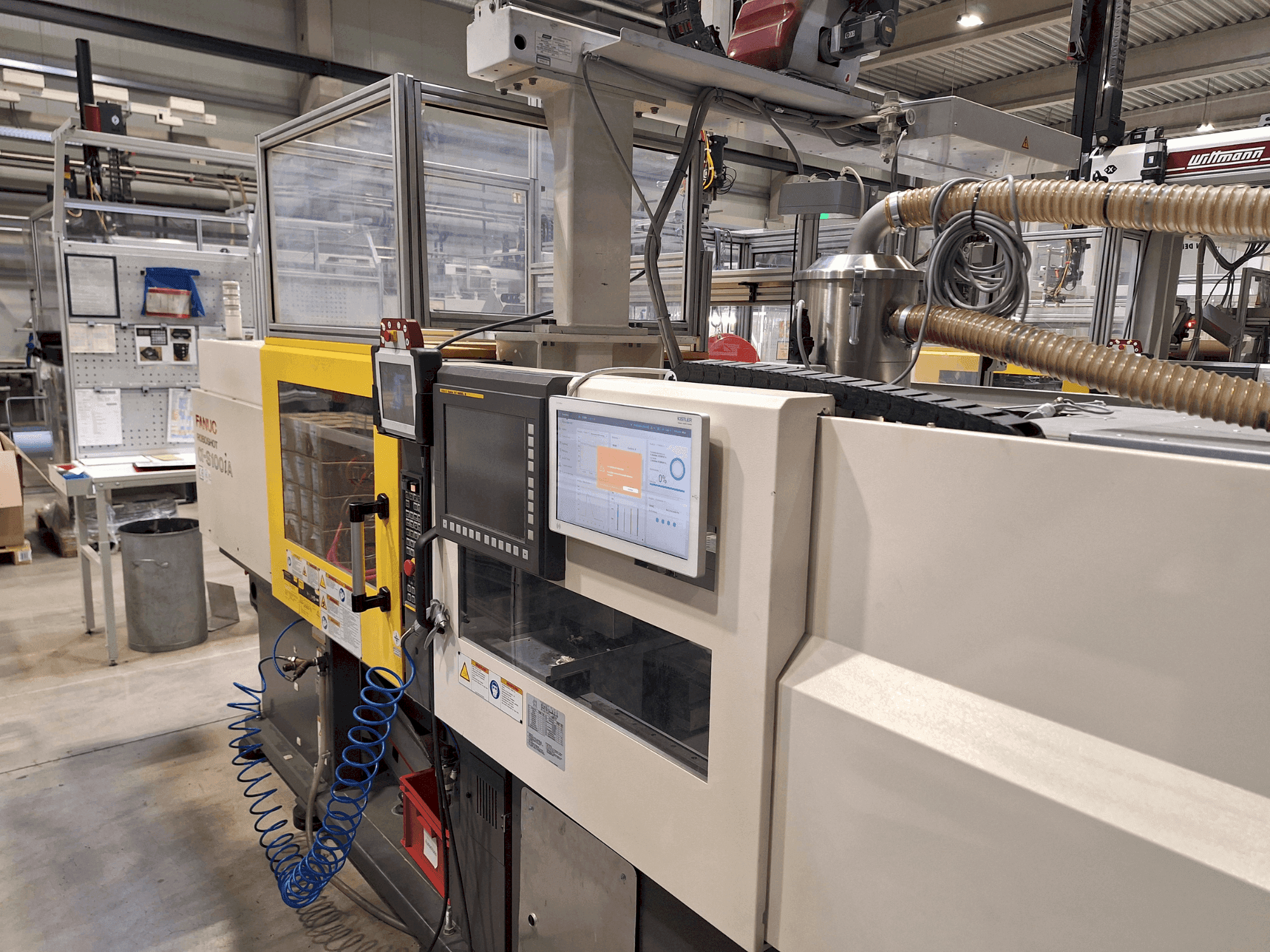 Vooraanzicht van FANUC Roboshot S100iA machine