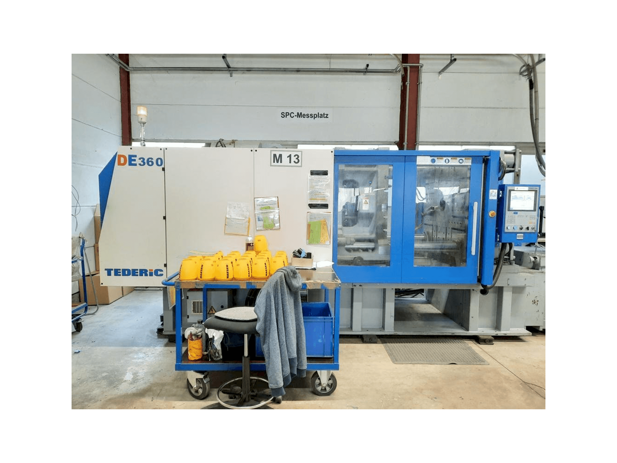 Vooraanzicht van TEDERIC DE360 machine