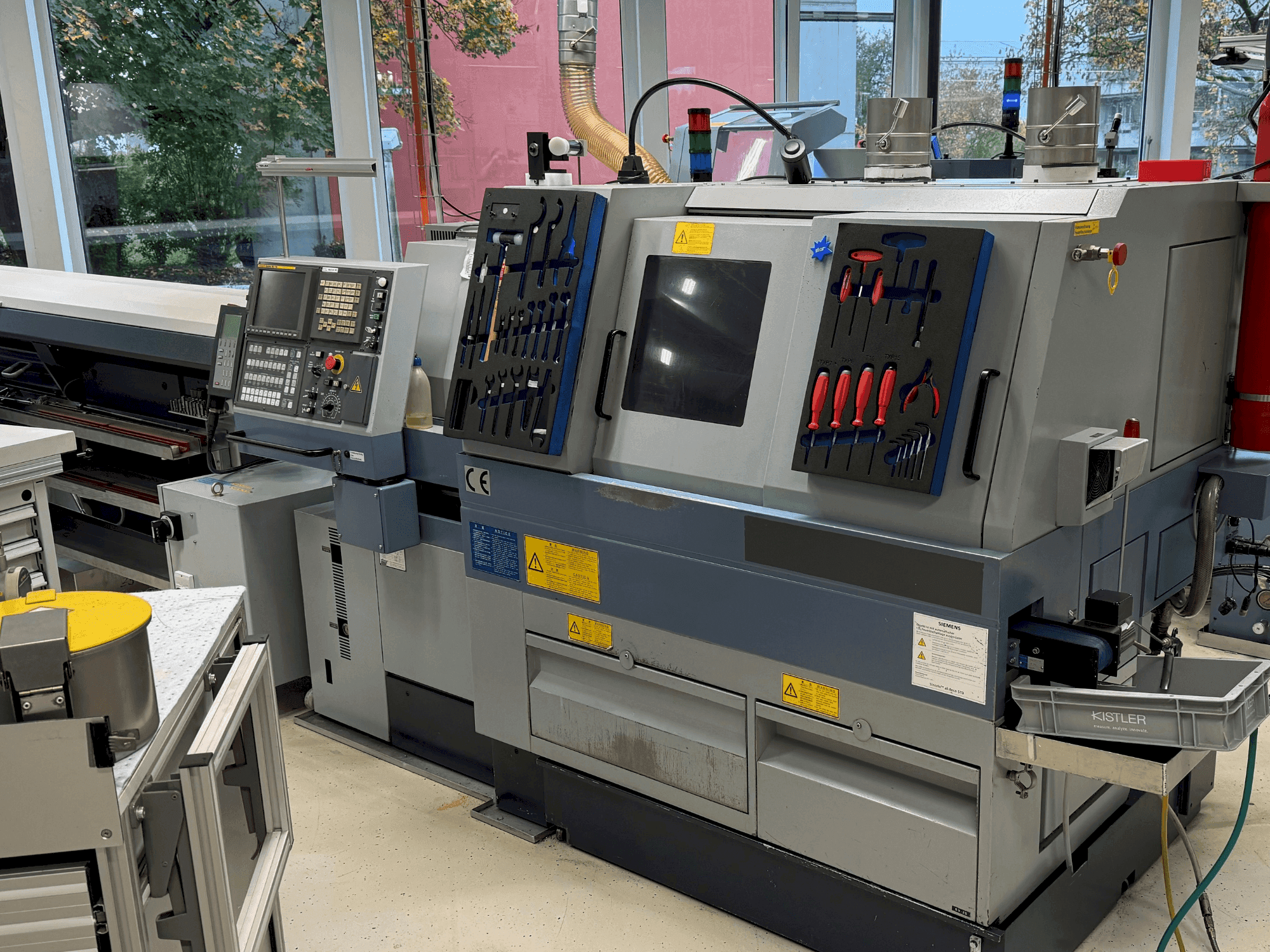 Vooraanzicht van STAR MICRONICS SV-20 machine