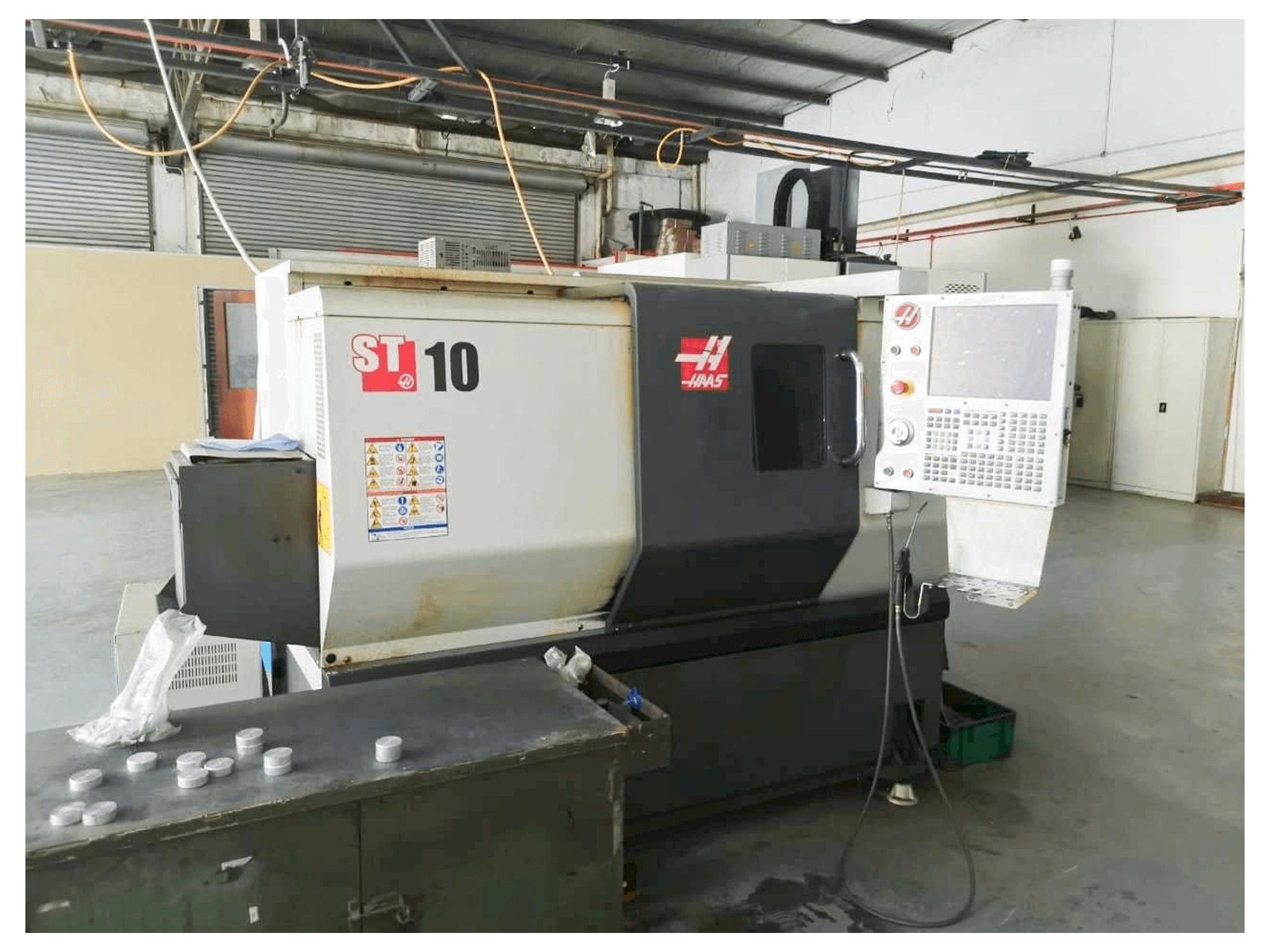 Vooraanzicht van HAAS ST-10 machine