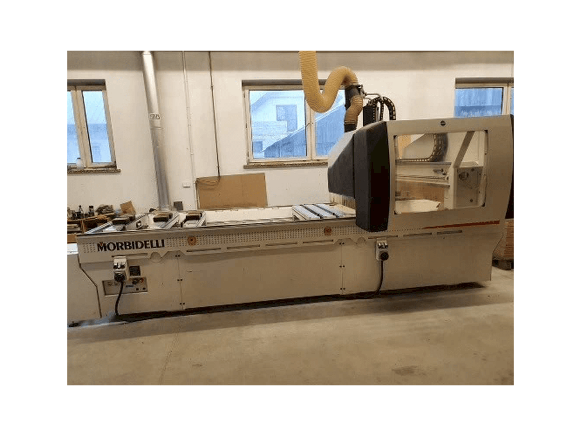 Vooraanzicht van MORBIDELLI Universal 3012 TV machine