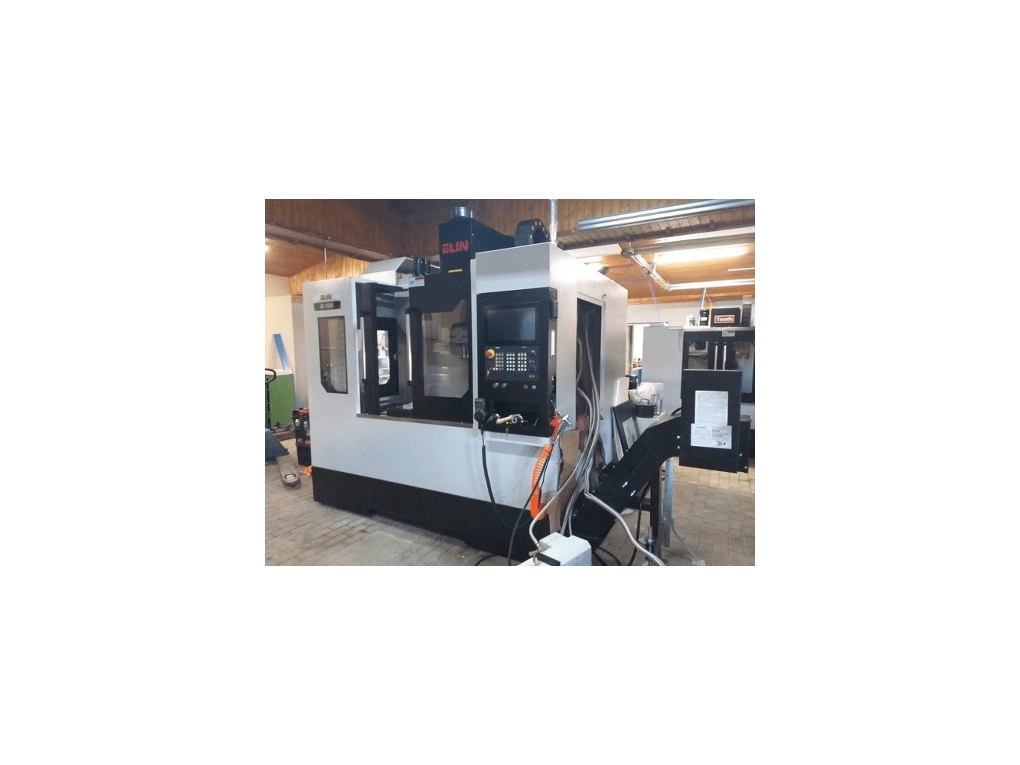 Vooraanzicht van TAATH BL-Y855 machine