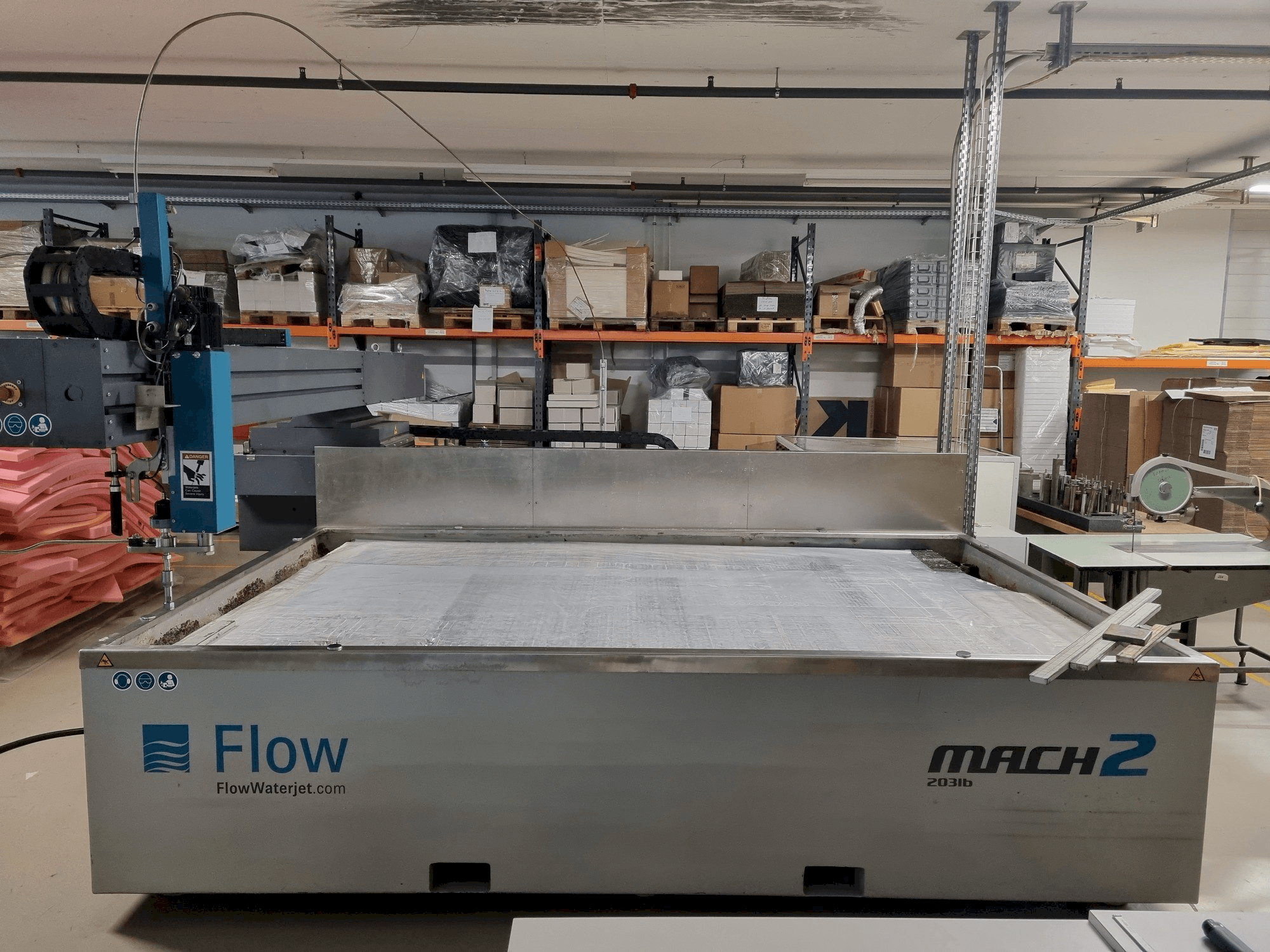 Vooraanzicht van Flow M2 3120 B machine