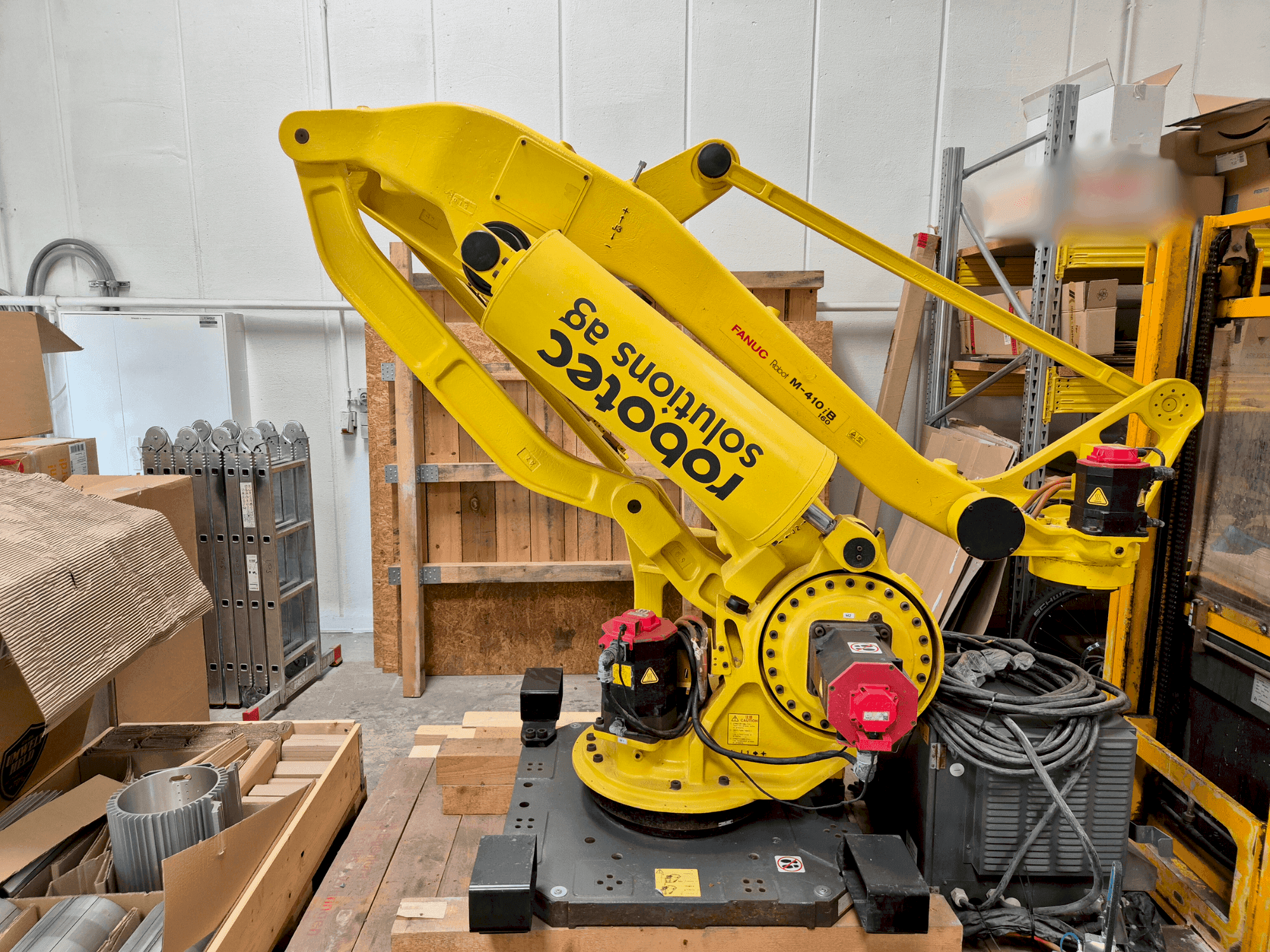 Vooraanzicht van FANUC M-410iB 160 machine