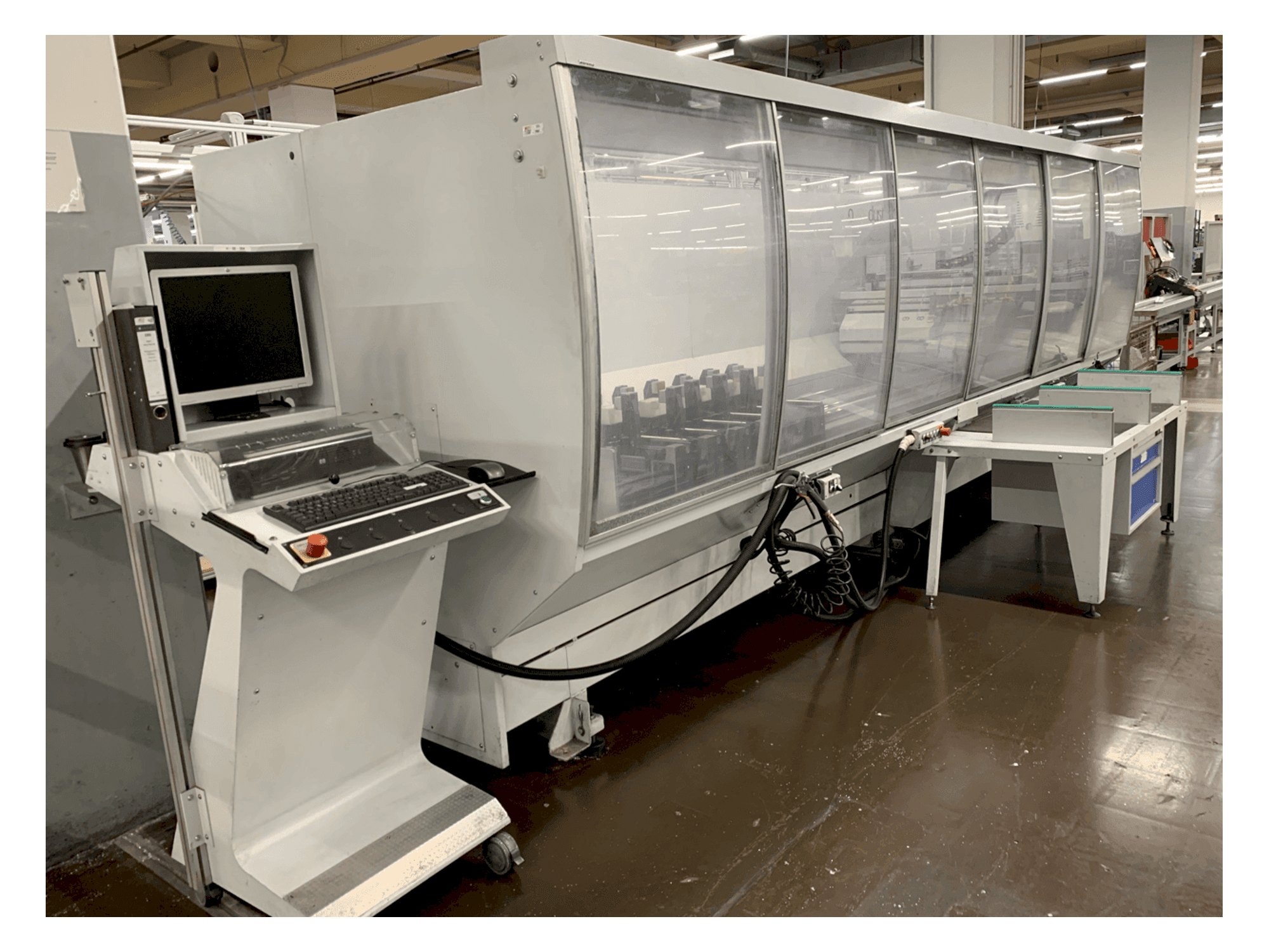 Linkerzijdeaanzicht van FomIndustrie Dali 40 machine