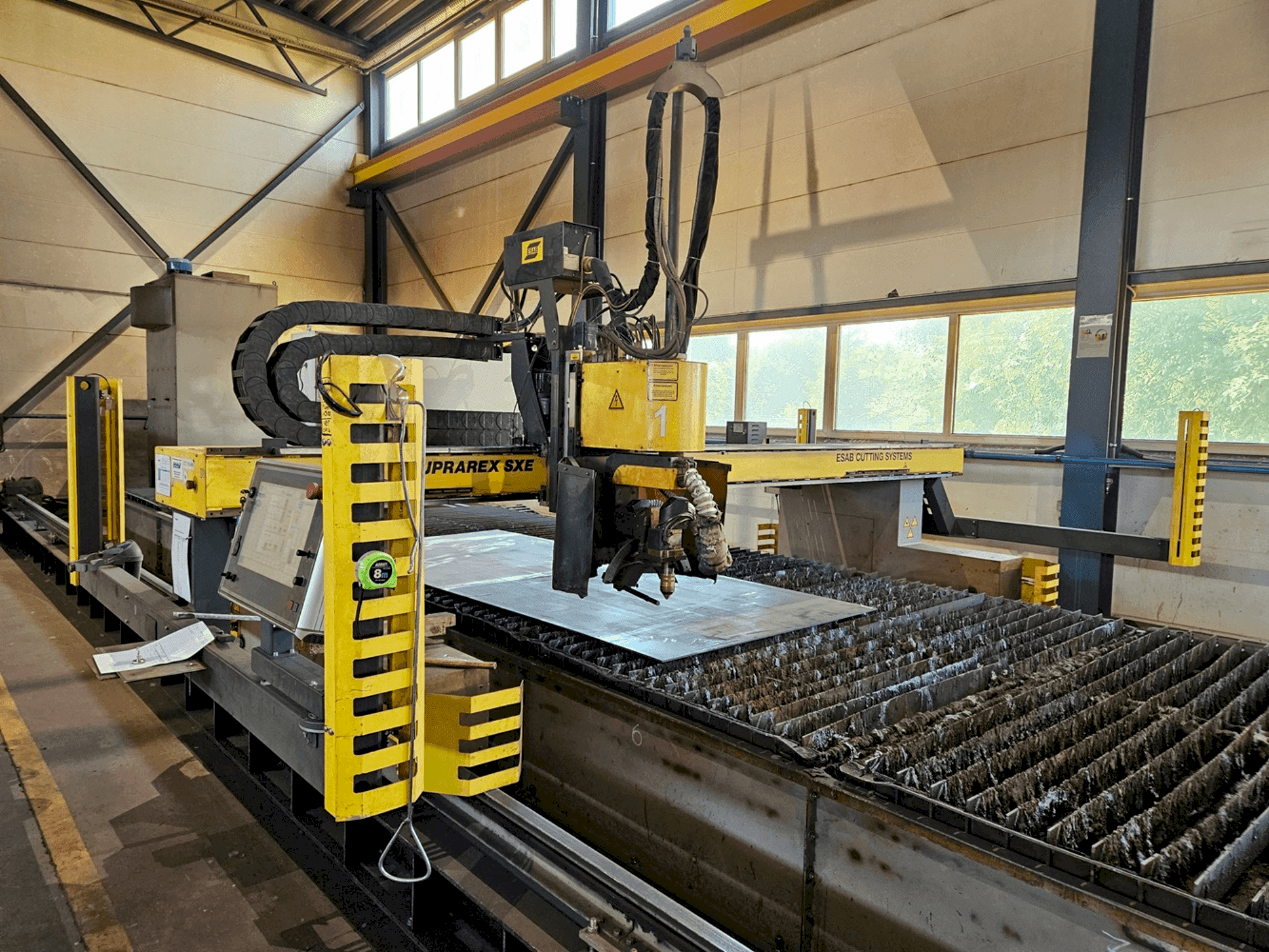 Vooraanzicht van ESAB Suprarex SXE HD 4000 230 V machine