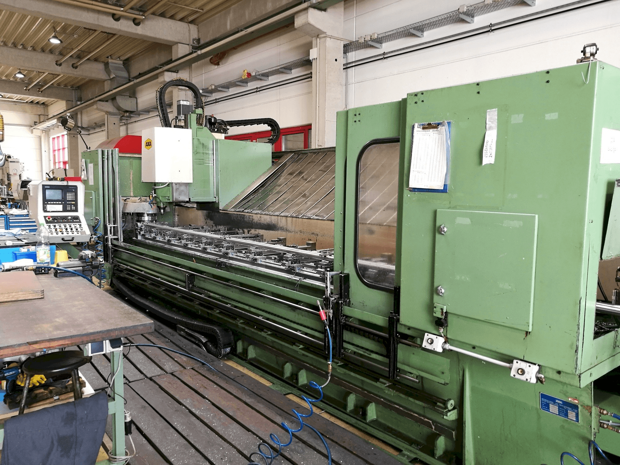 Vooraanzicht van AXA VSC 3 machine