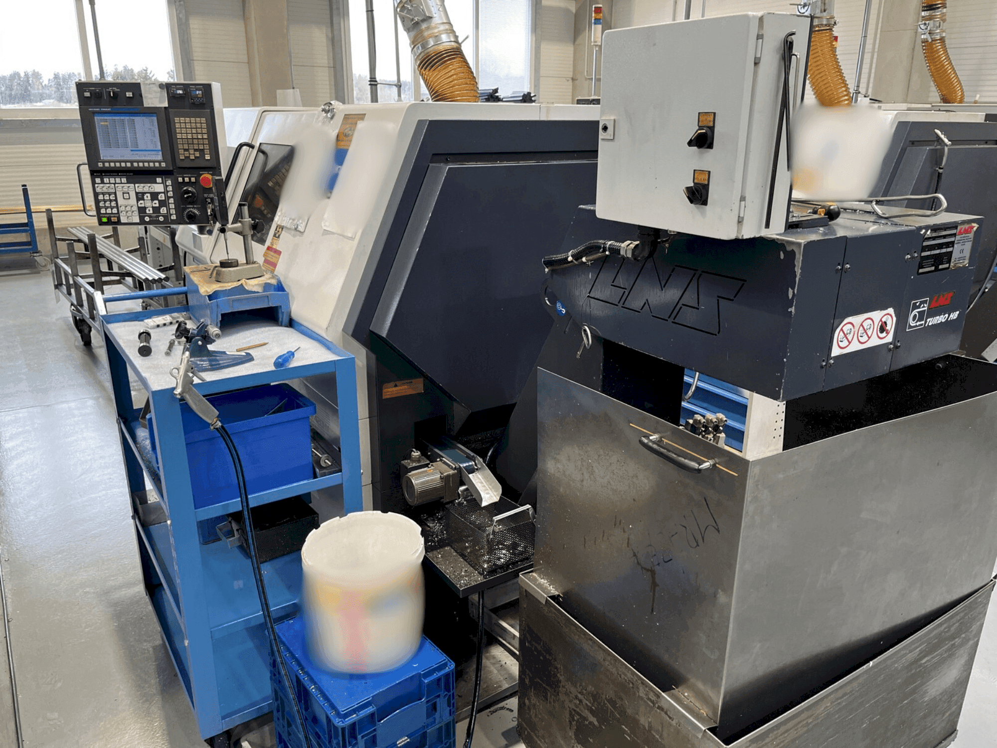 Vooraanzicht van Miyano BNA-42DHY machine