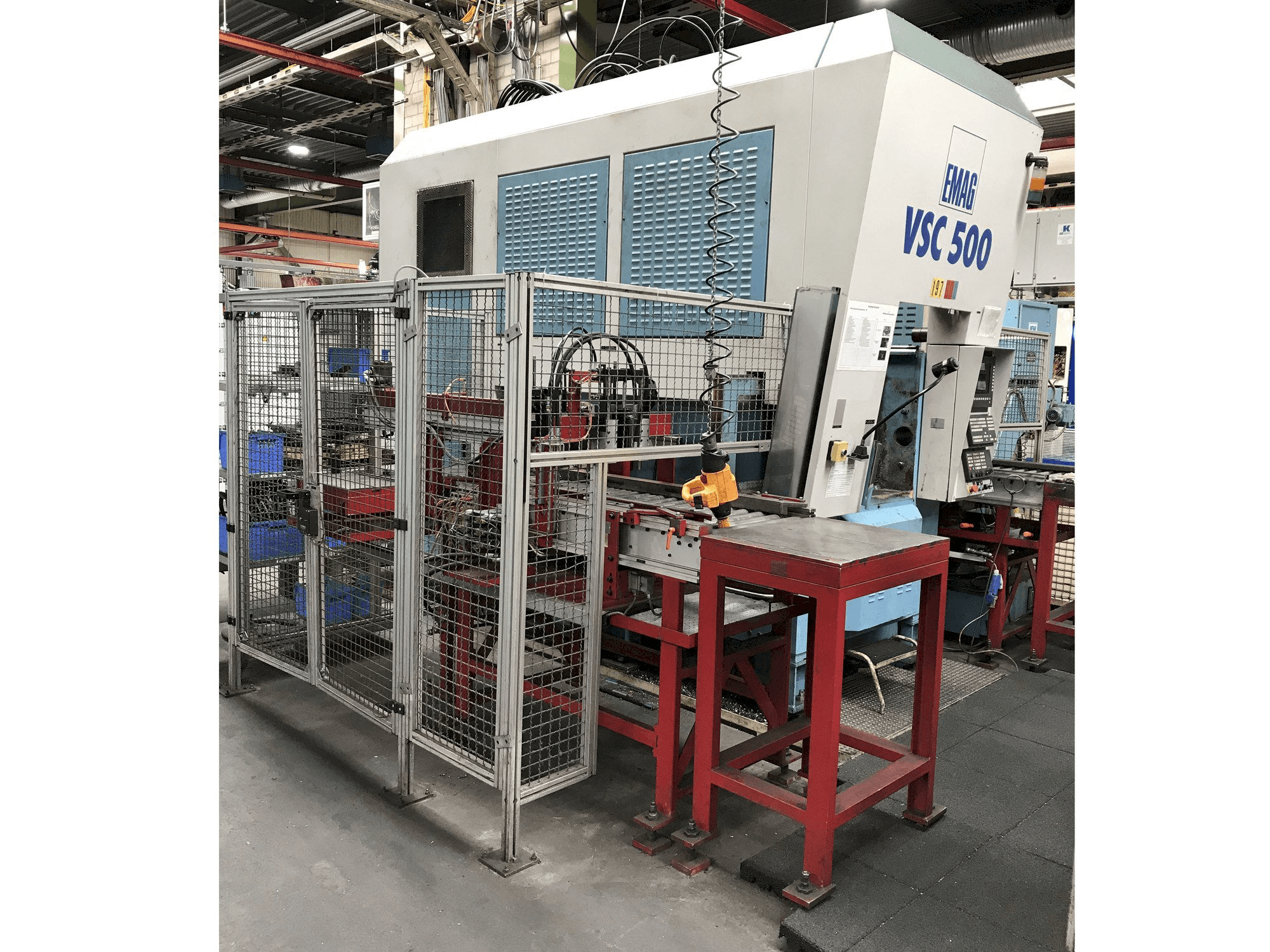 Vooraanzicht van EMAG VSC 500 machine