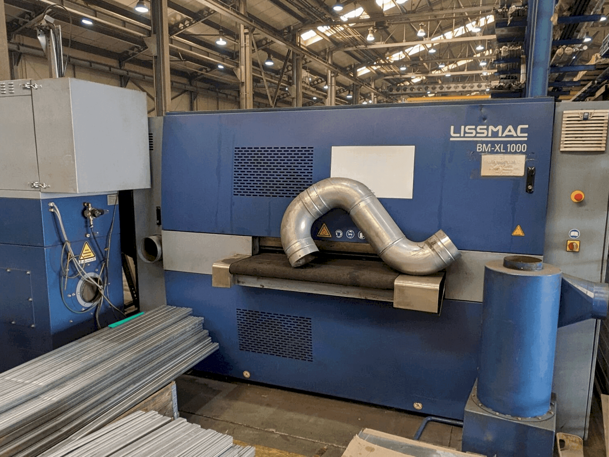 Vooraanzicht van LISSMAC SBM XL 1000 S2B2 machine