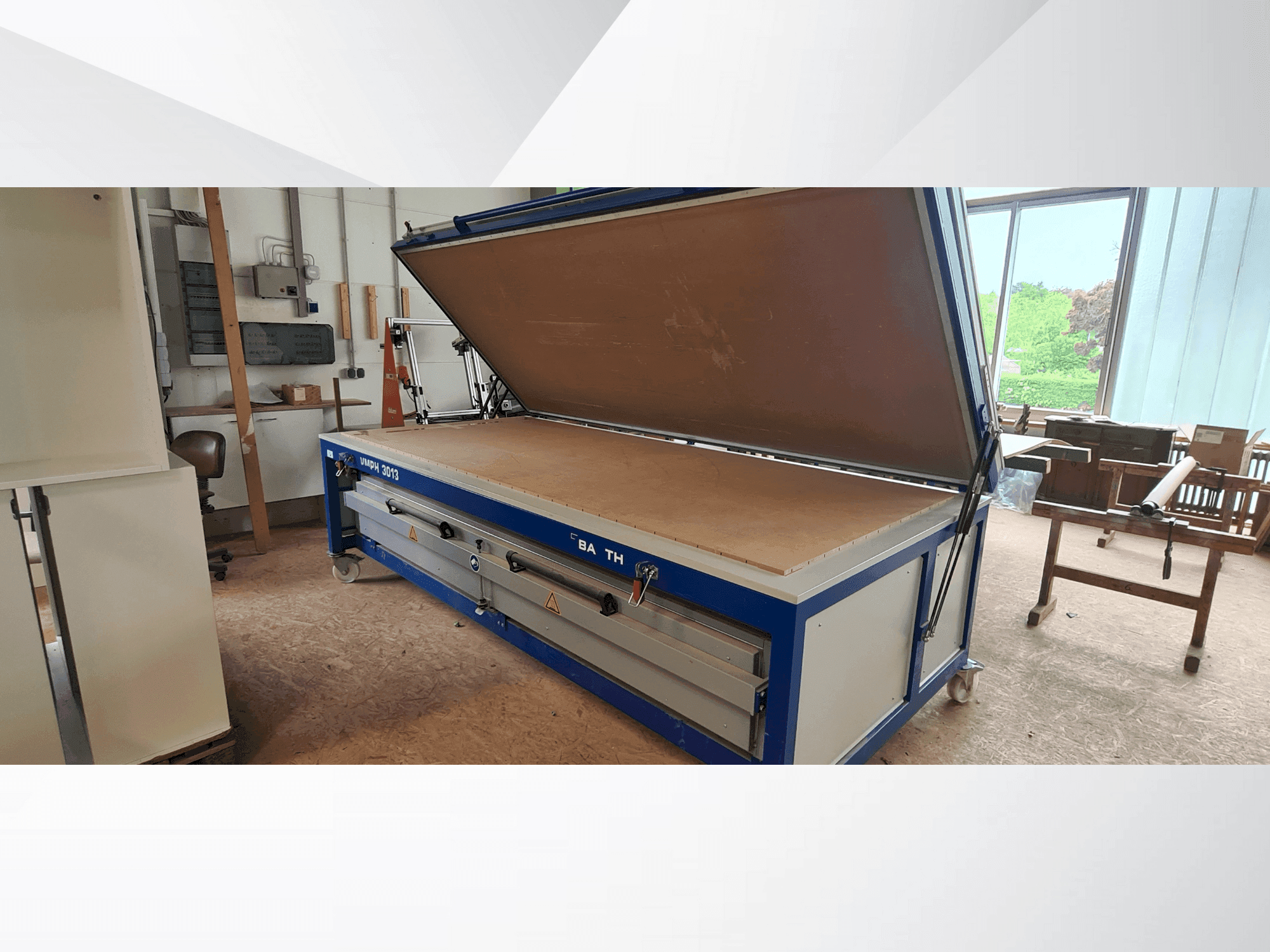 Vooraanzicht van BARTH VMPH 3013 machine