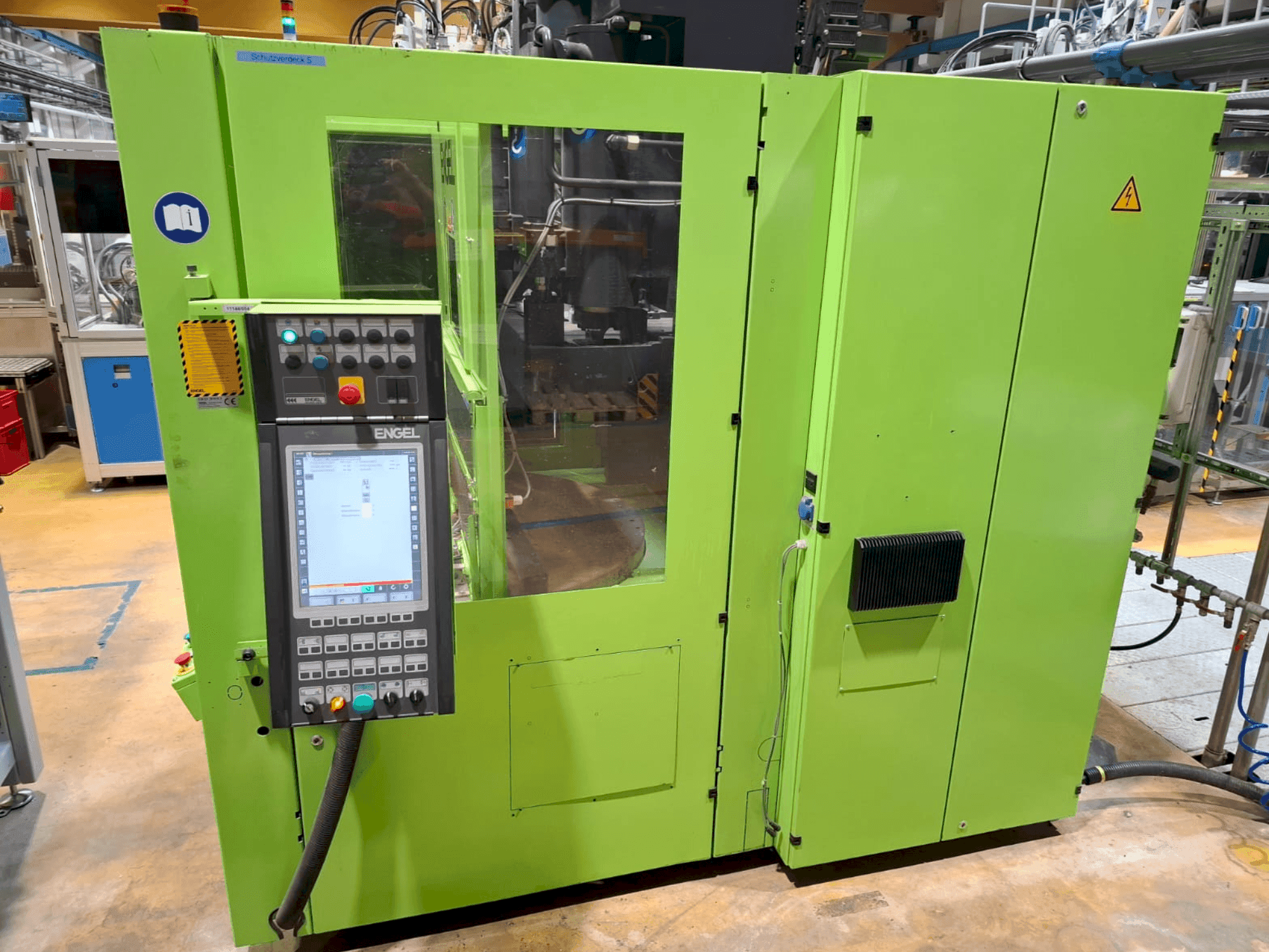 Vooraanzicht van Engel Insert 80V/40 machine