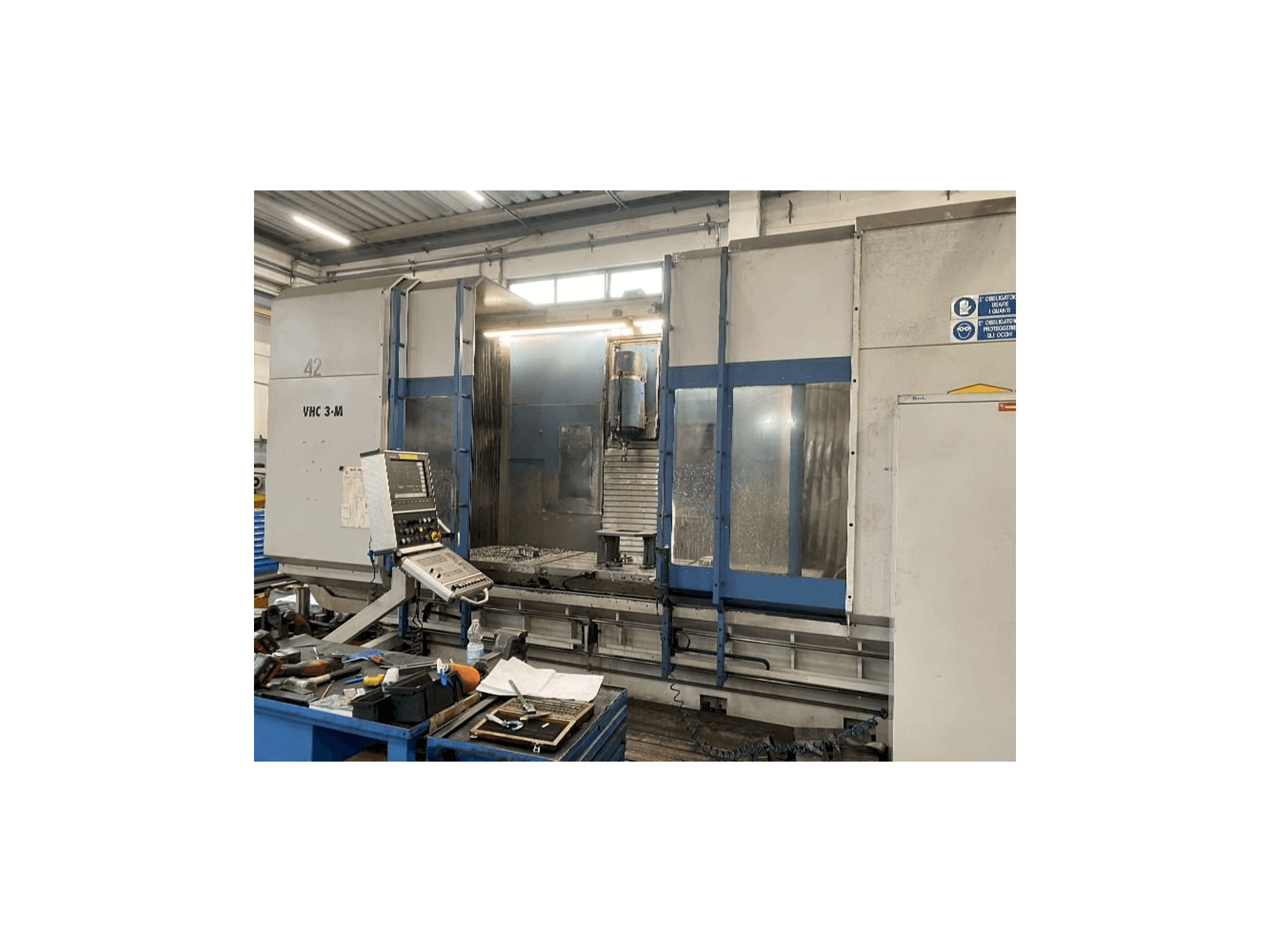 Vooraanzicht van AXA VHC 3M/2E machine