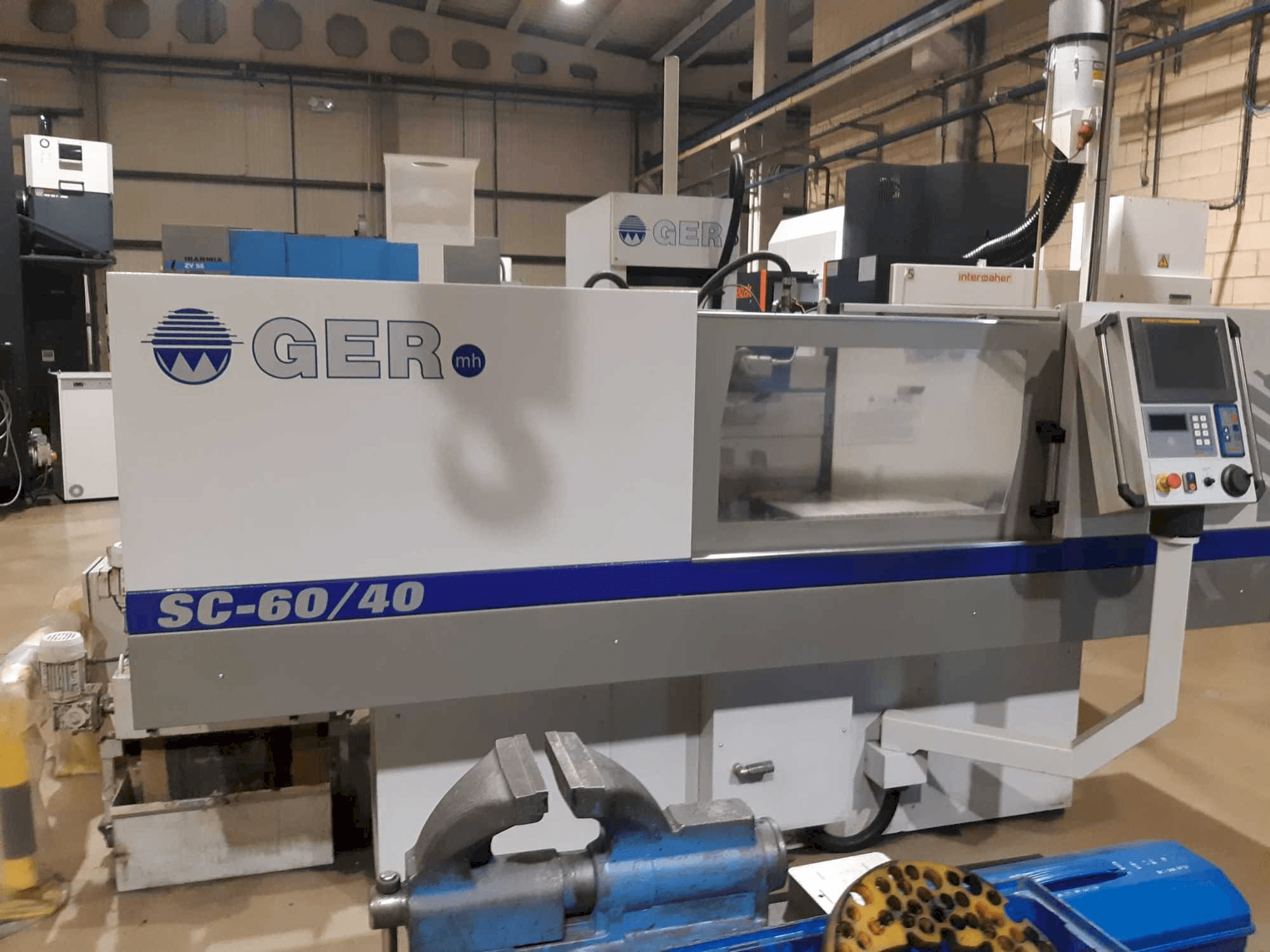 Vooraanzicht van GER SC-60/40 machine