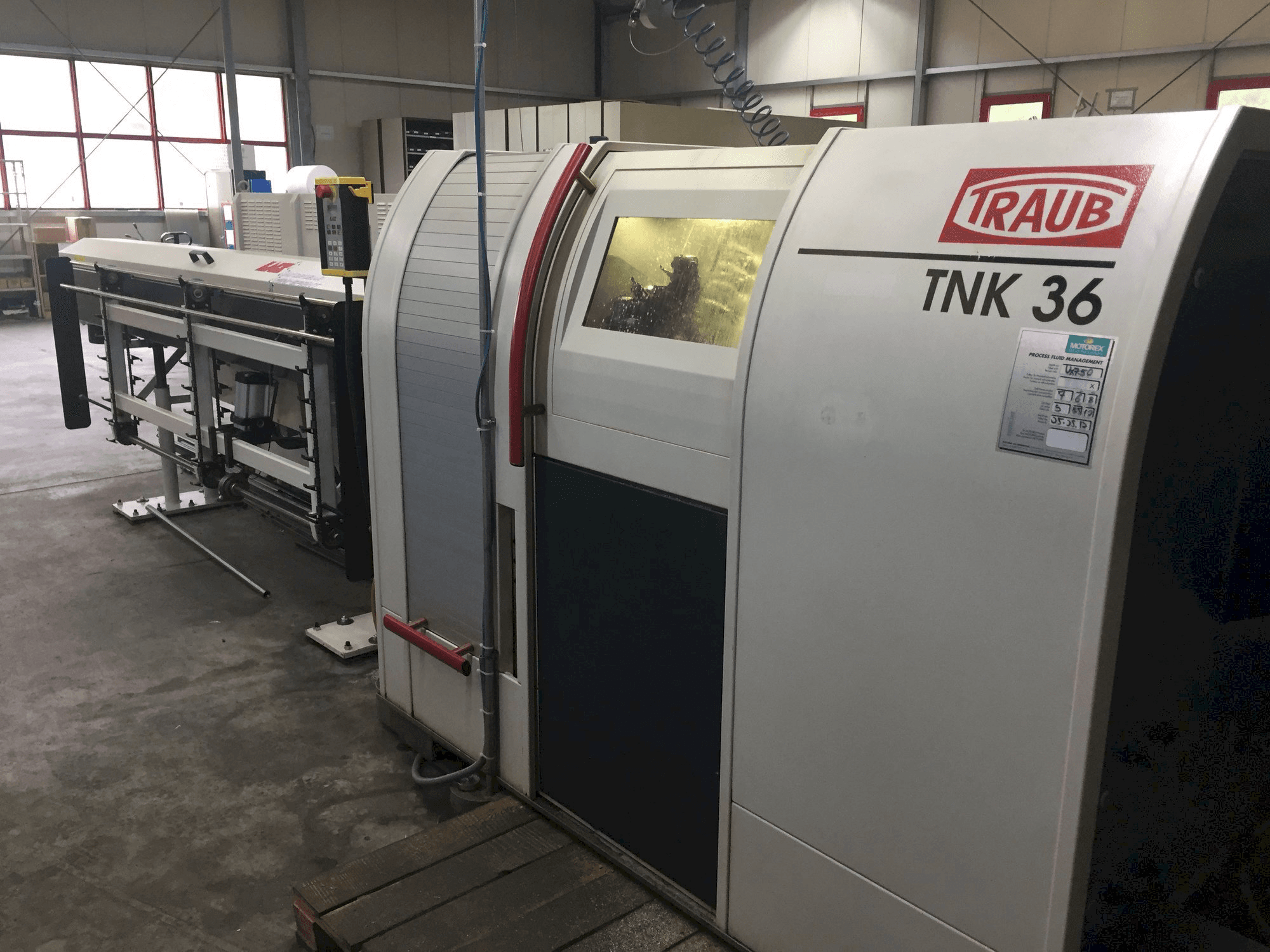 Vooraanzicht van TRAUB TNK 36 machine