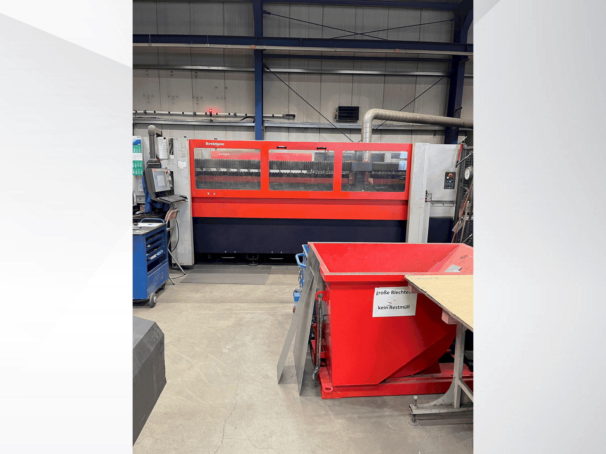 Vooraanzicht van Bystronic Bystar 3015 machine