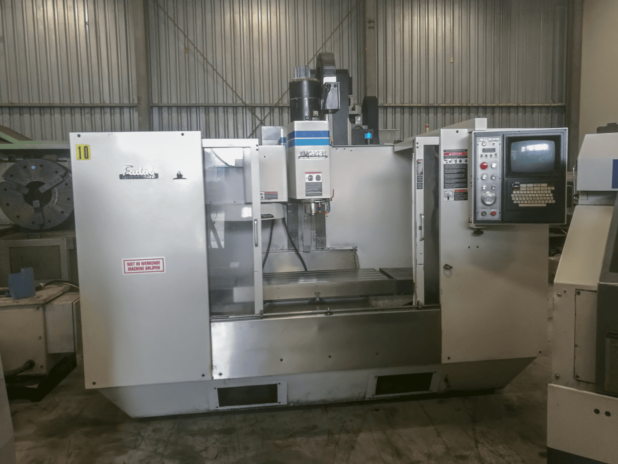 Vooraanzicht van FADAL VMC 4020HT machine