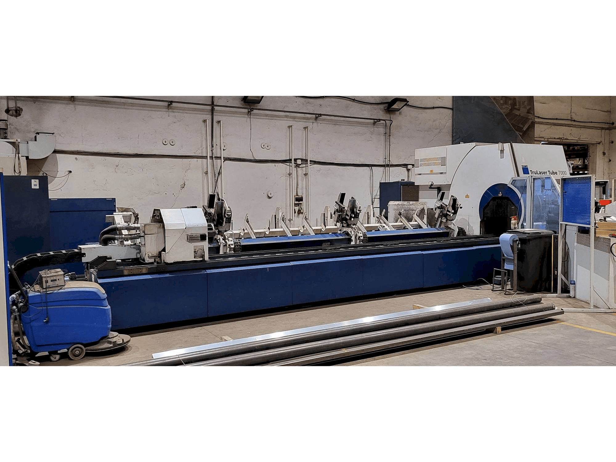 Vooraanzicht van Trumpf TruLaser Tube 7000 machine
