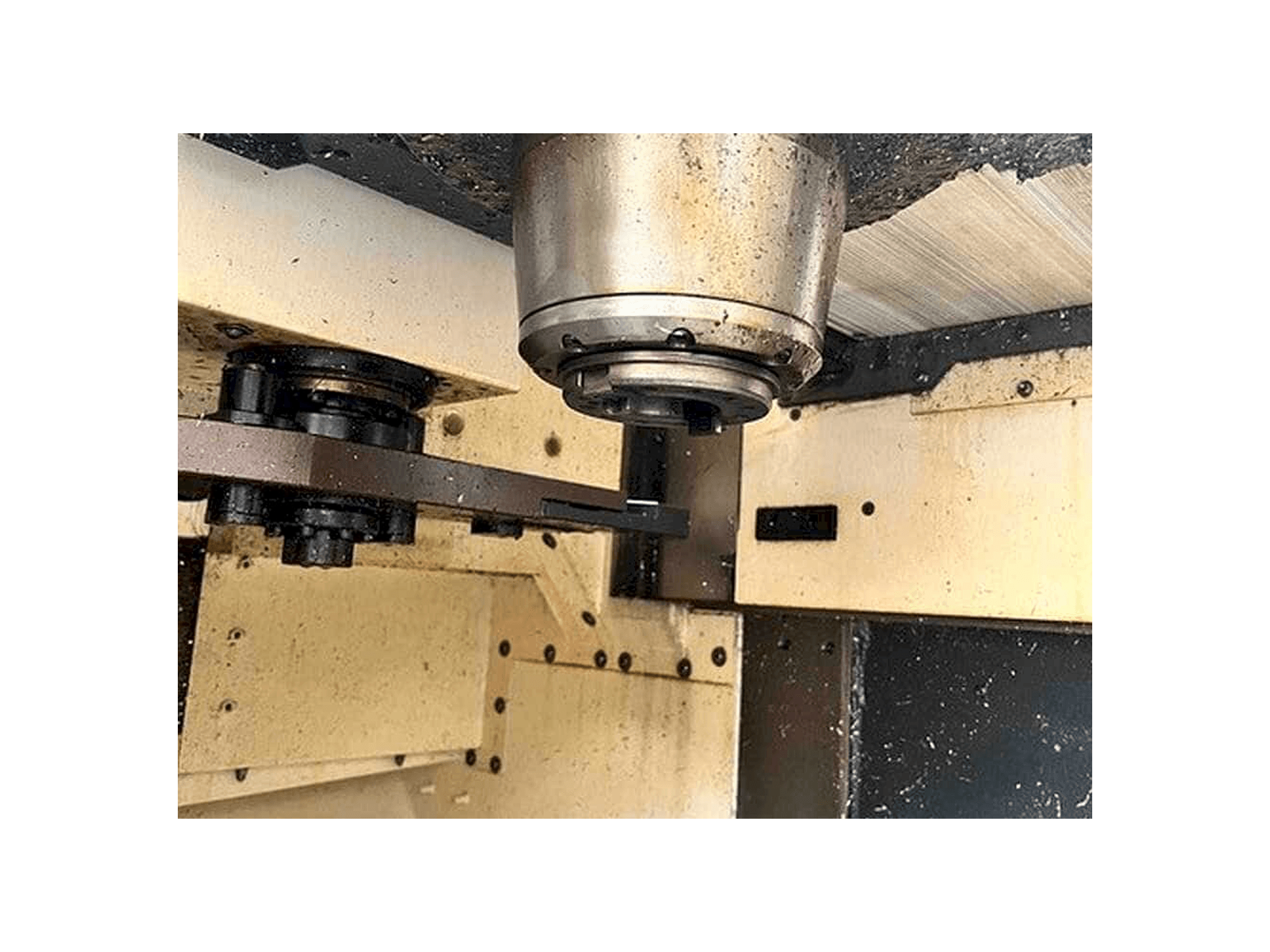 Vooraanzicht van DMG MORI CMX 50 U machine