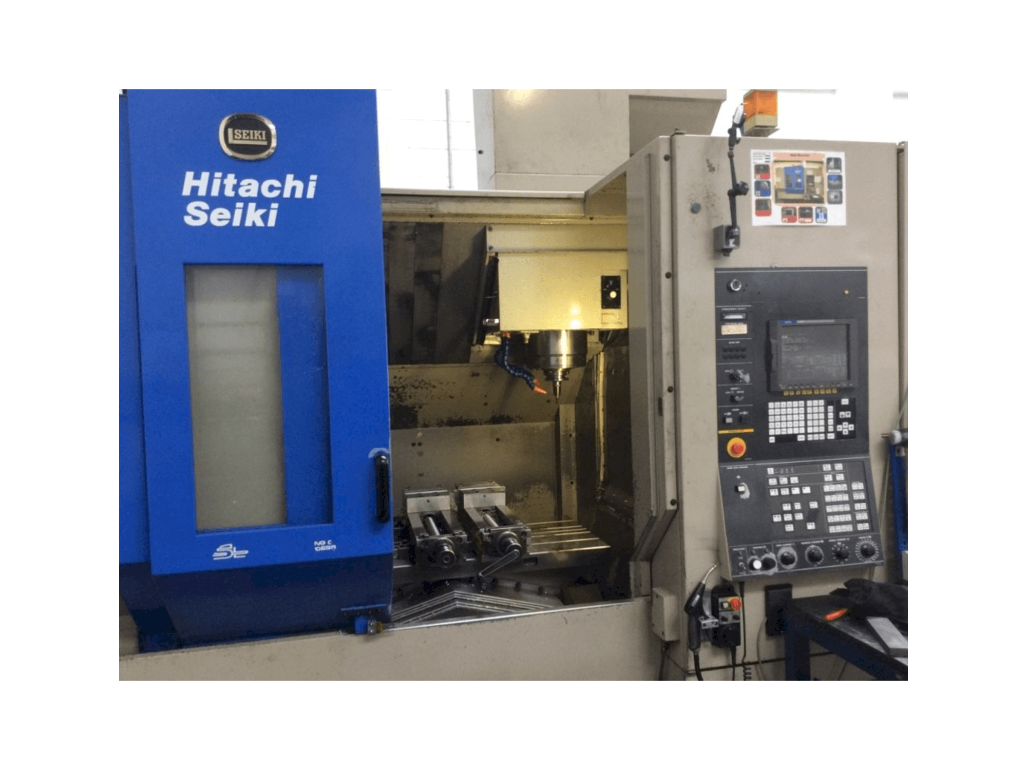Vooraanzicht van HITACHI SEIKI VS50 machine