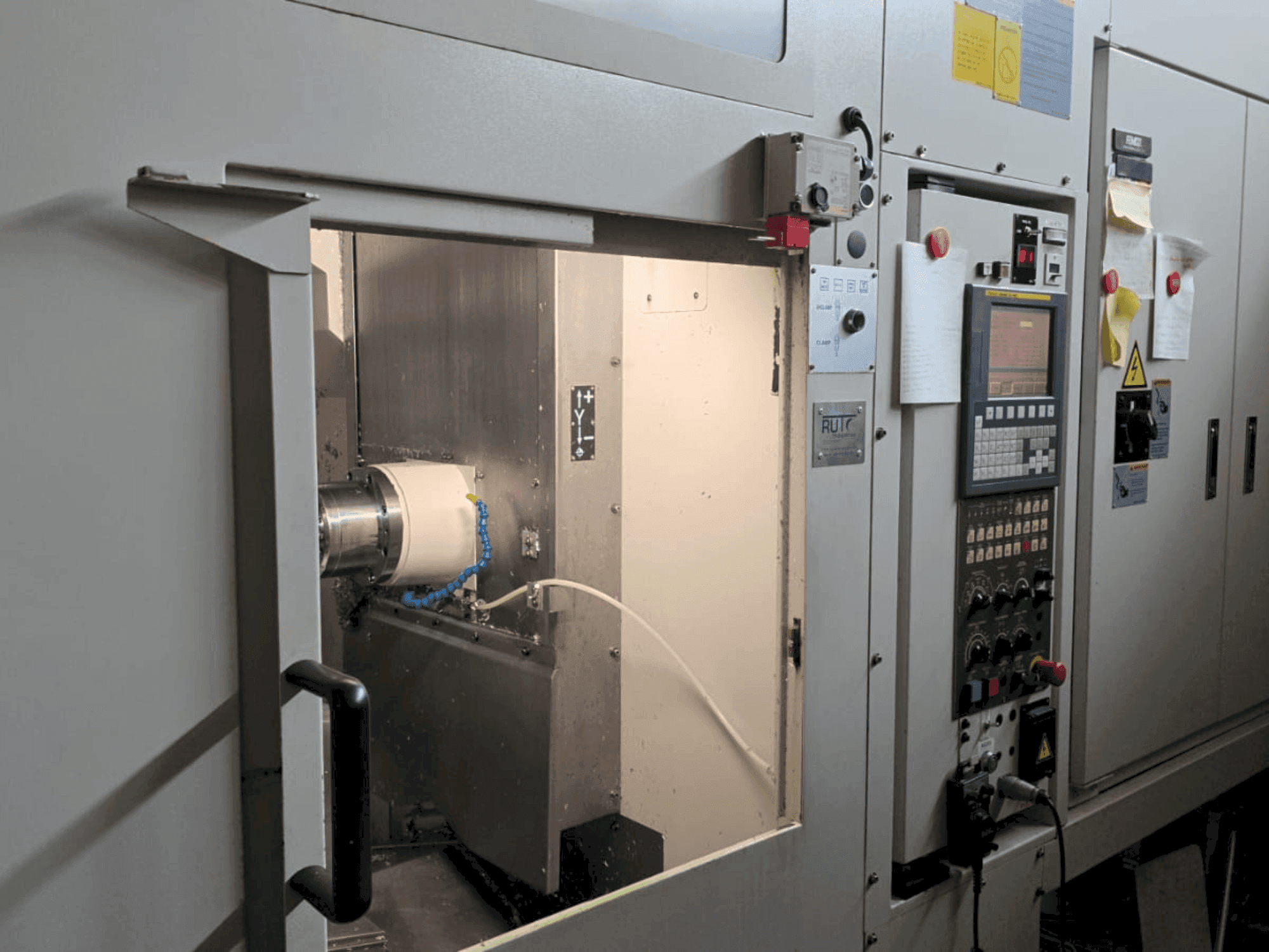 Vooraanzicht van Tongtai TMH-400 machine