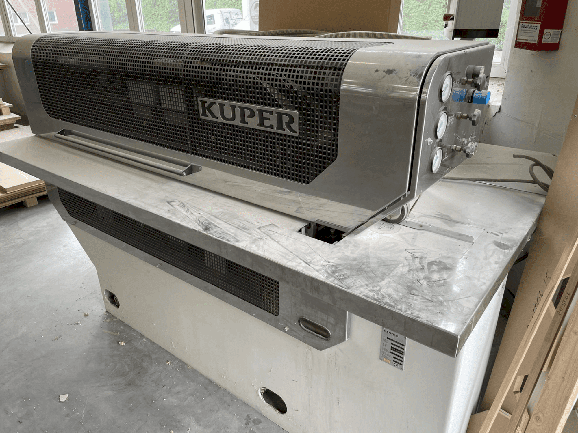 Vooraanzicht van KUPER FL / Innovation machine