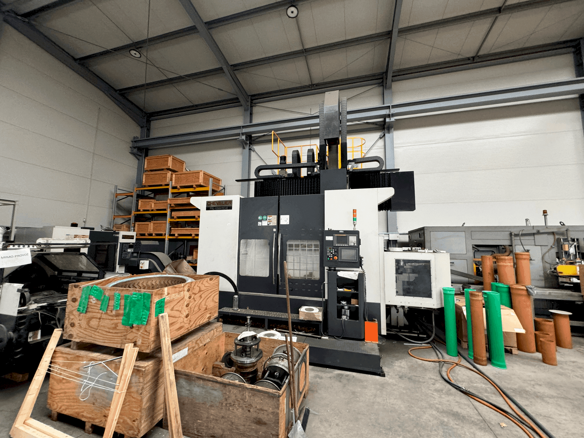 Vooraanzicht van Chevalier FVL-1250VTC+C machine