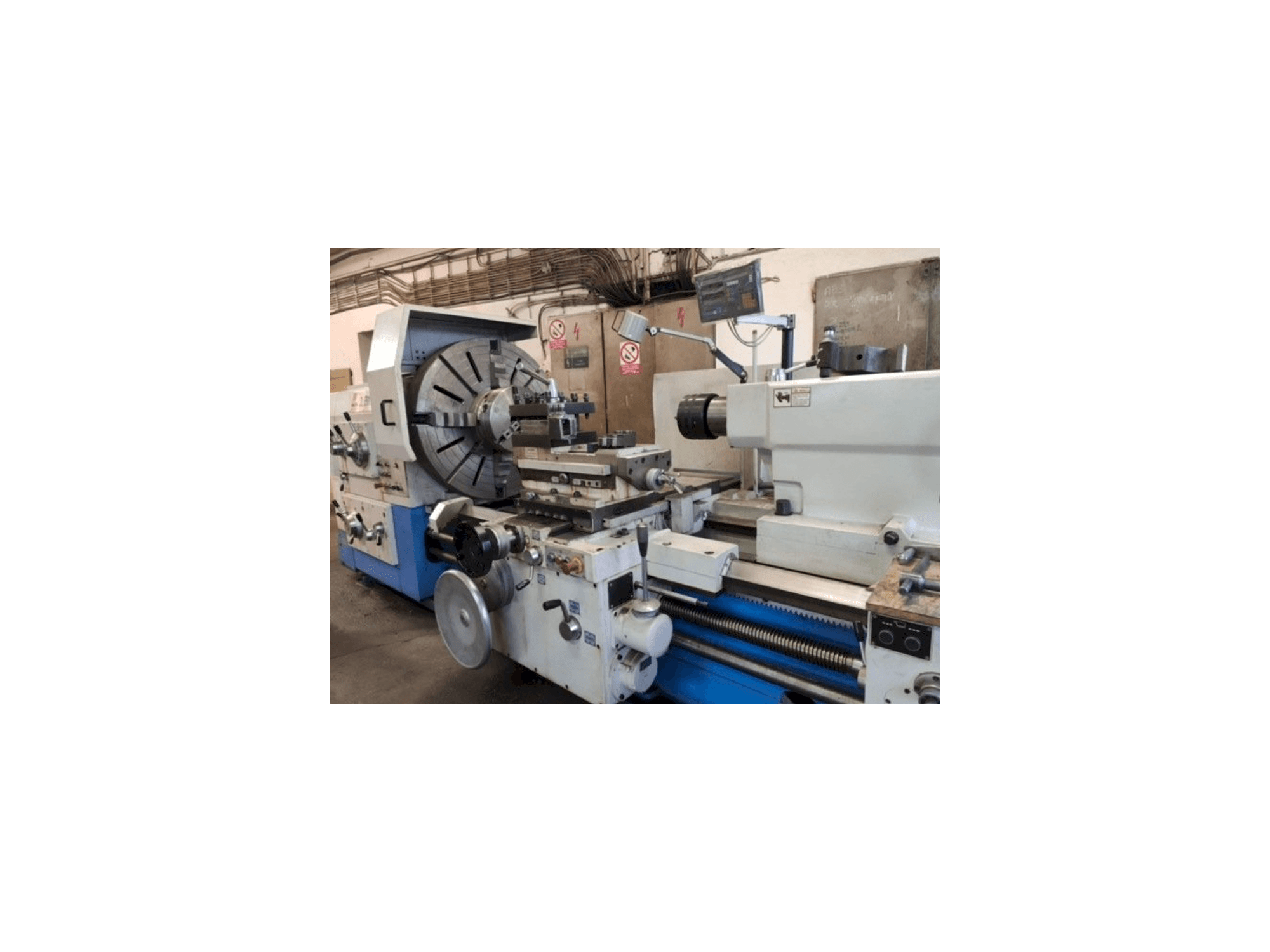 Vooraanzicht van KNUTH DL E Heavy 500/1500 machine