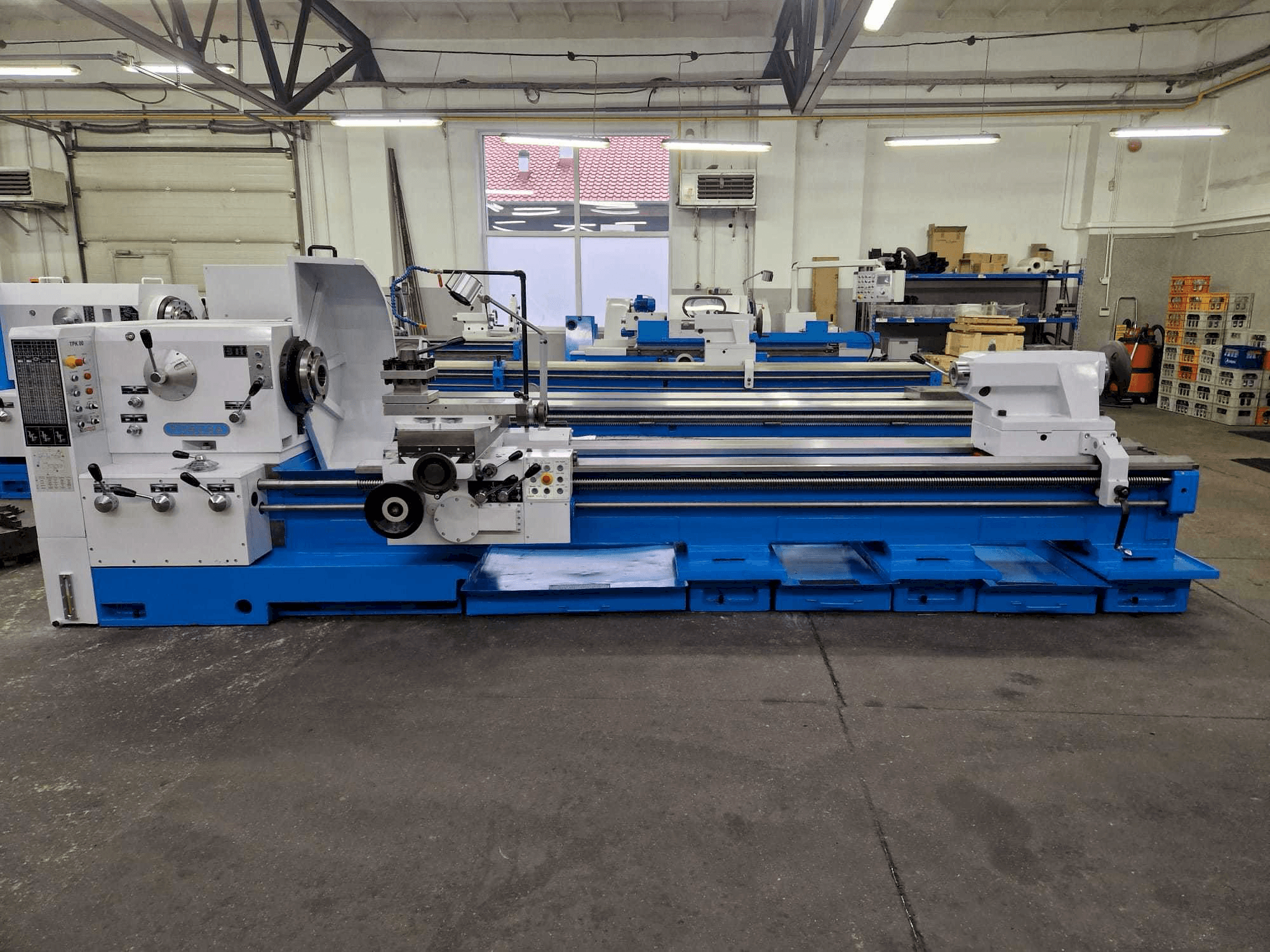 Vooraanzicht van Poreba TPK 80 x 3000 machine