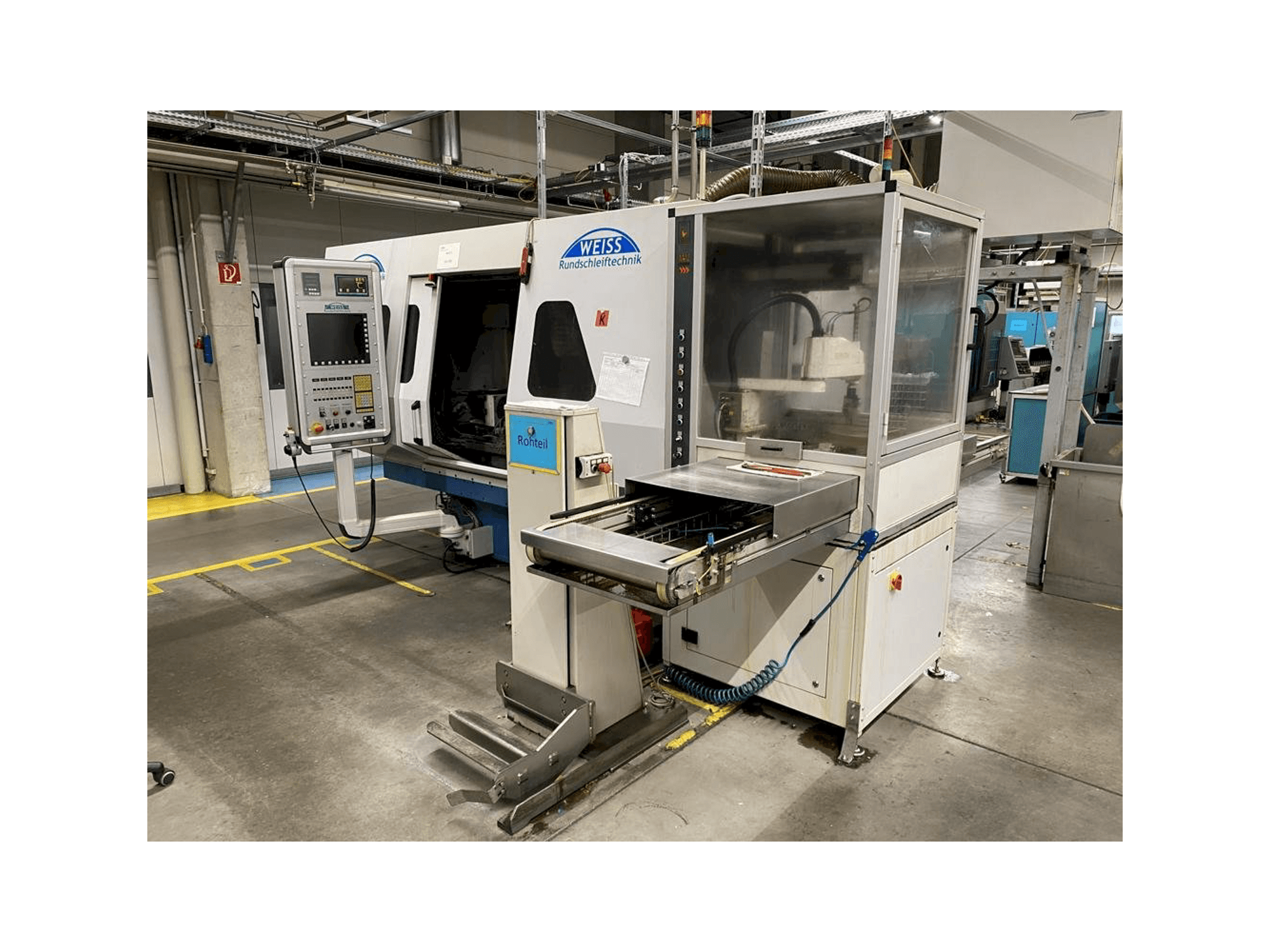 Vooraanzicht van WEISS SER 07-14 K33-1 machine