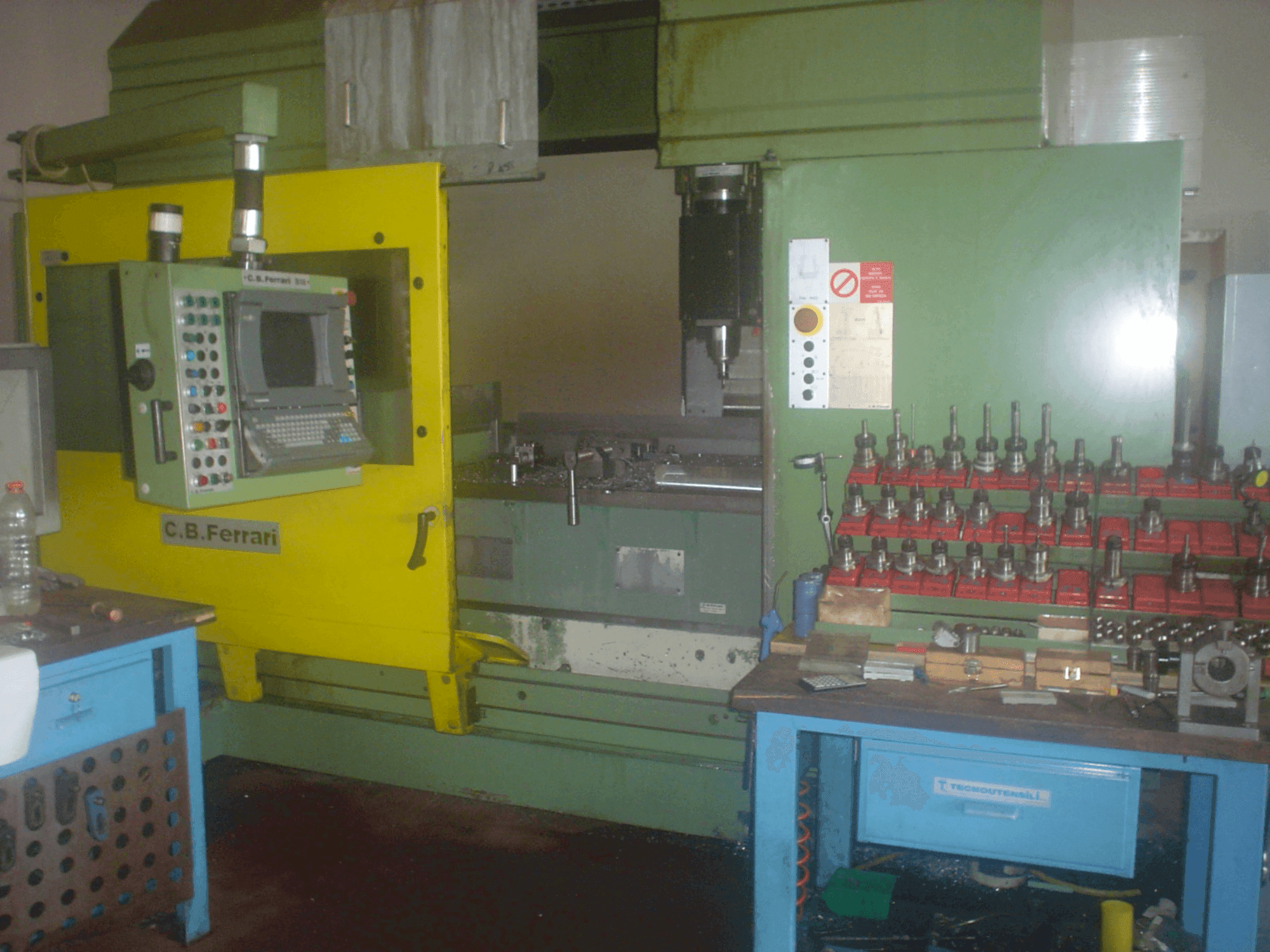 Vooraanzicht van C.B. Ferrari B18 machine