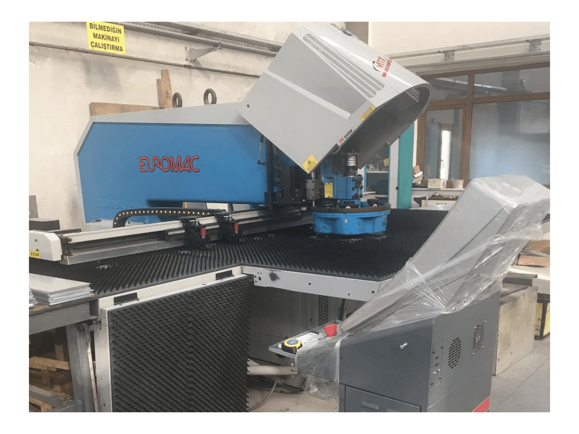 Vooraanzicht van Euromac MTX Flex 6 machine