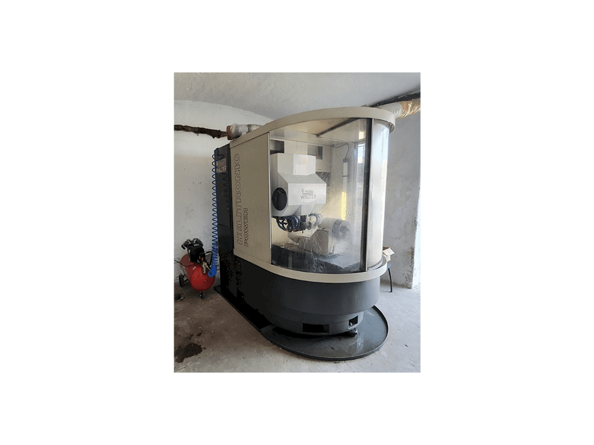 Vooraanzicht van Walter Helitronic Power machine