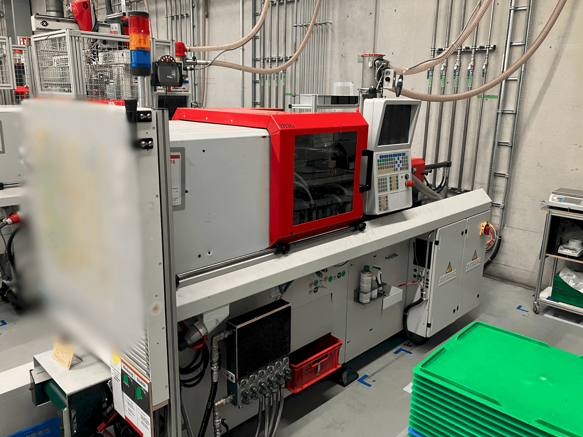 Vooraanzicht van Arburg Allrounder 270 S 250-60 machine