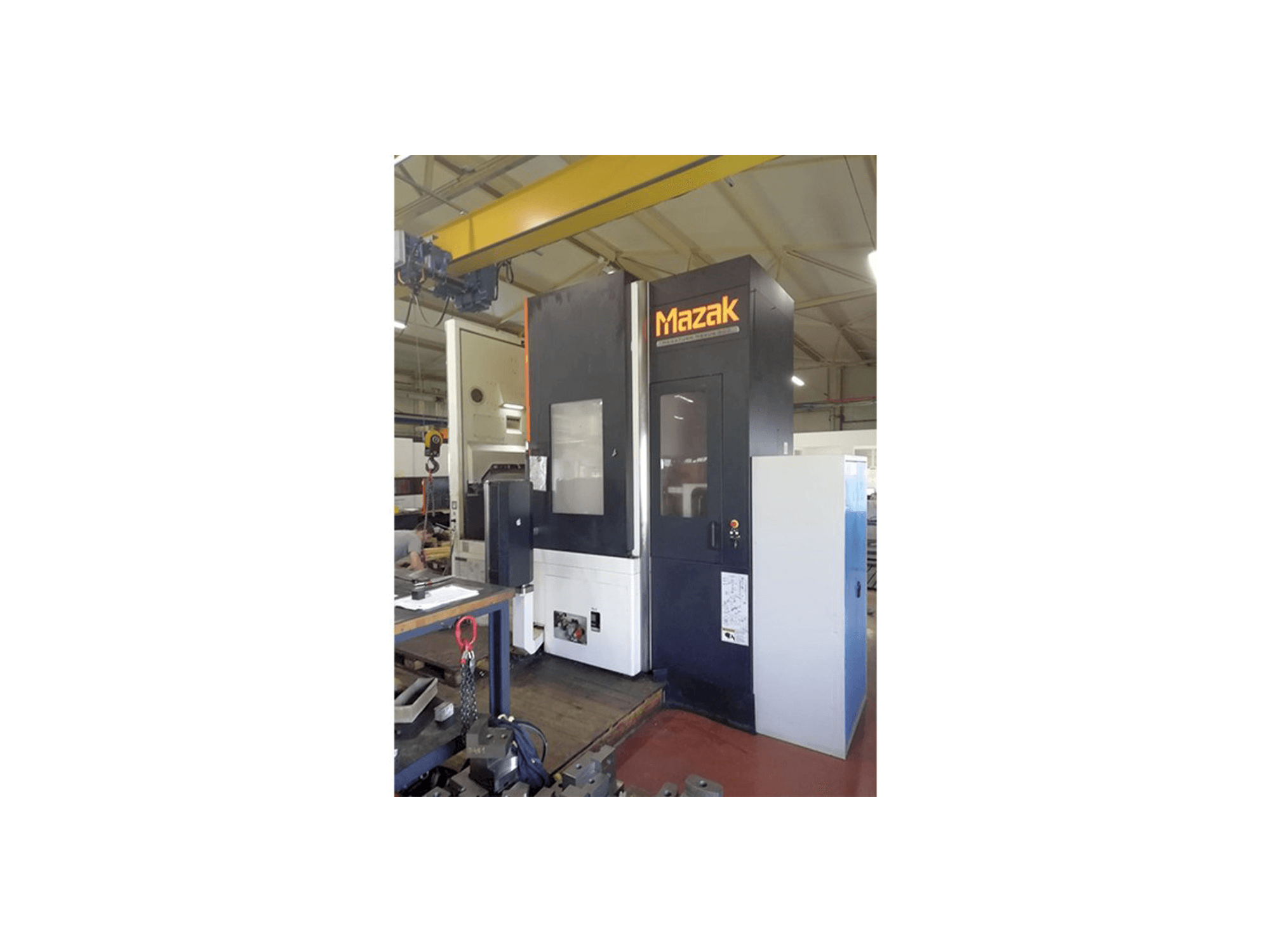 Vooraanzicht van Mazak MEGATURN NEXUS 900 machine