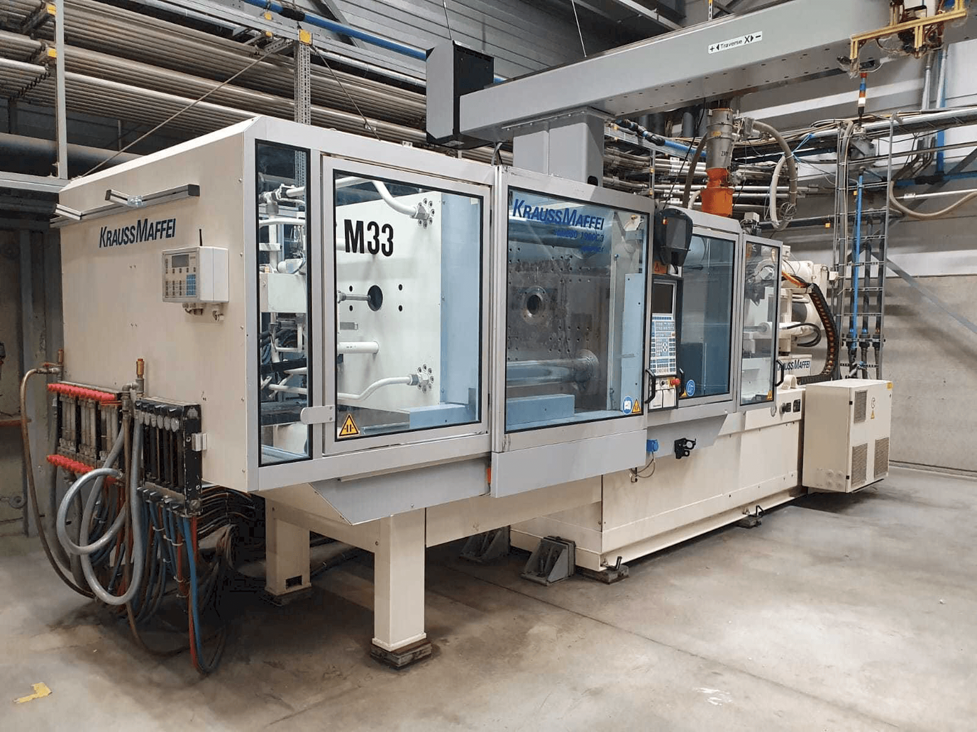 Vooraanzicht van Krauss Maffei 280-1900 C3 machine