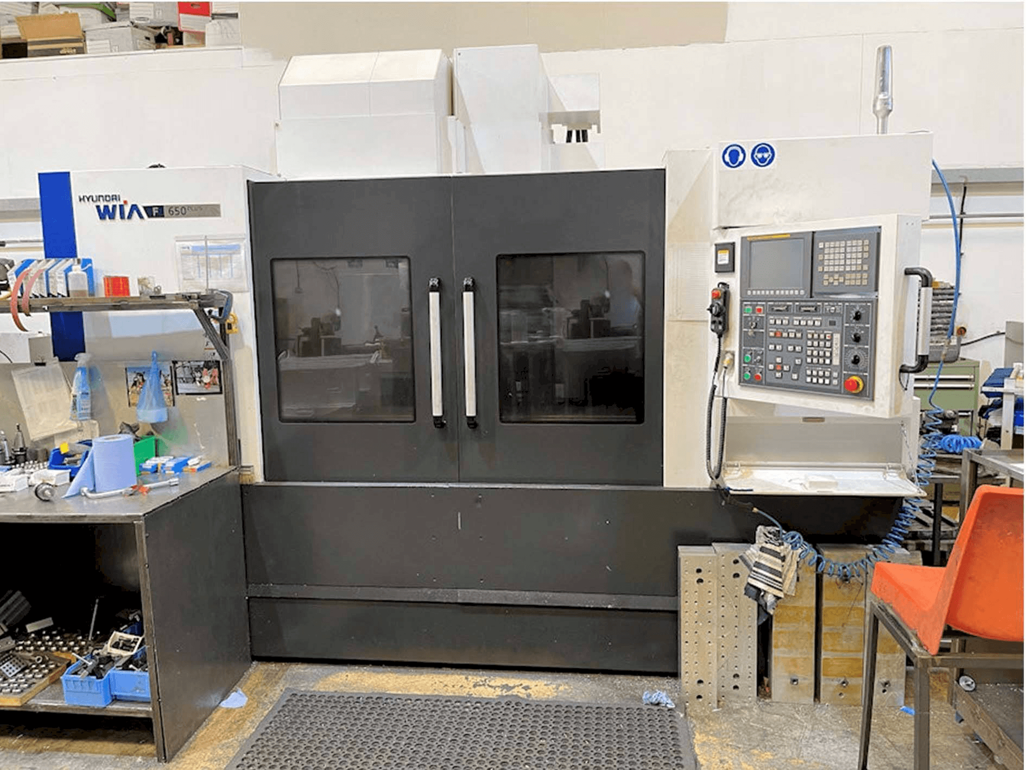 Vooraanzicht van Hyundai Wia F650 PLUS machine