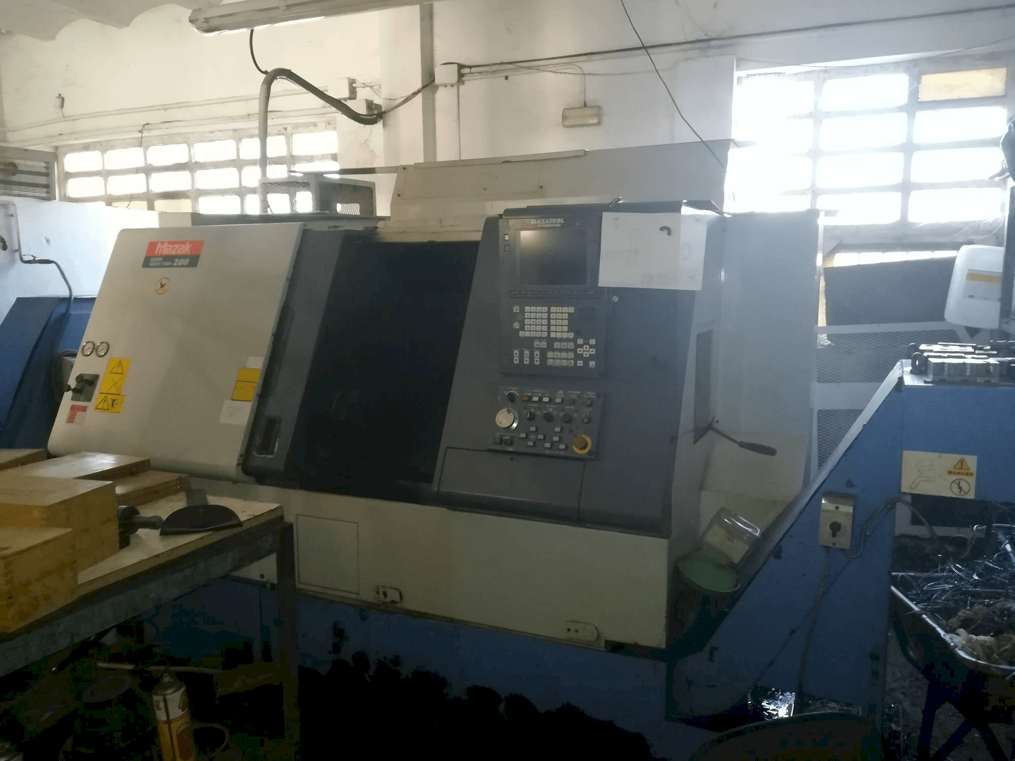 Vooraanzicht van Mazak Super Quick Turn 200 machine