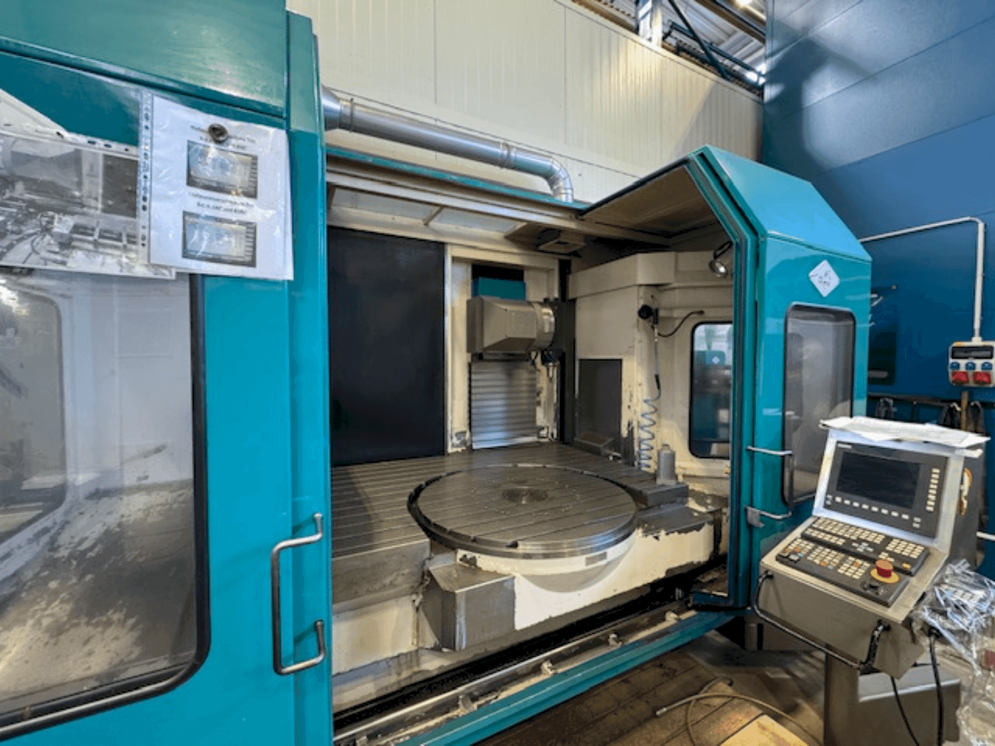 Vooraanzicht van OMV BPF-4 1200 machine