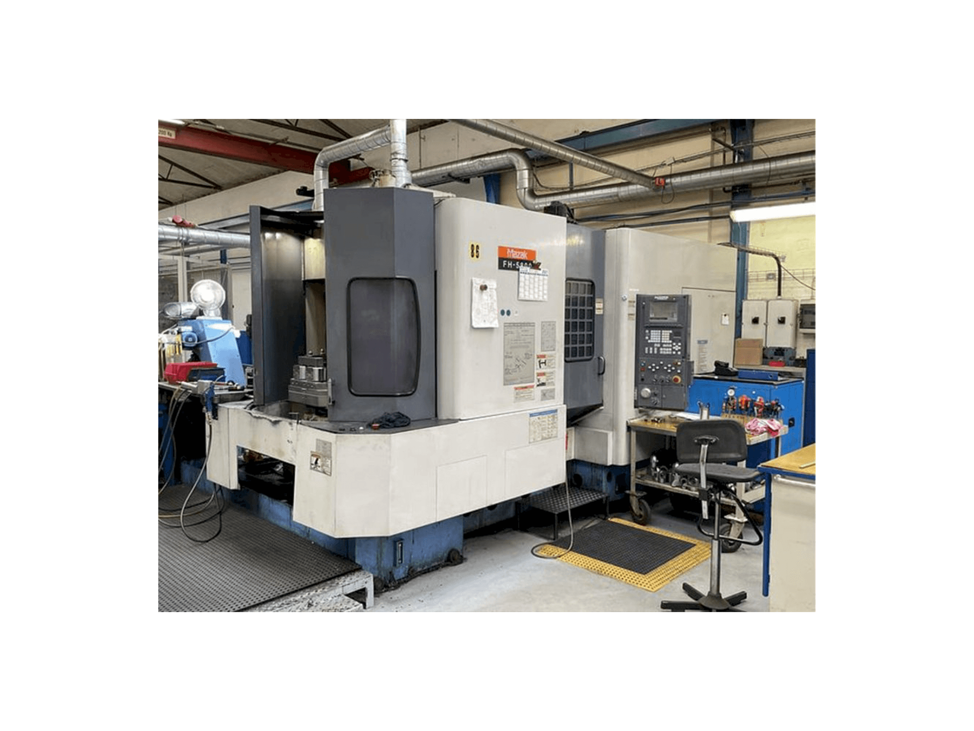 Vooraanzicht van Mazak FH 5800 machine