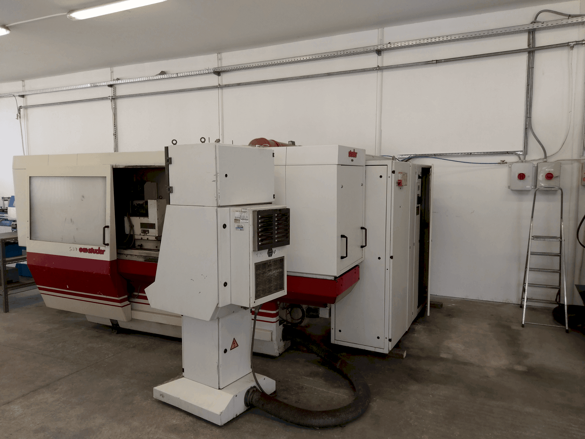 Vooraanzicht van STUDER S40 machine