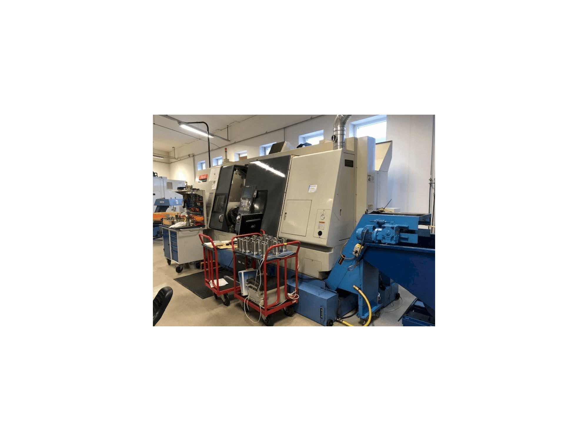 Vooraanzicht van Mazak Integrex 300SY machine