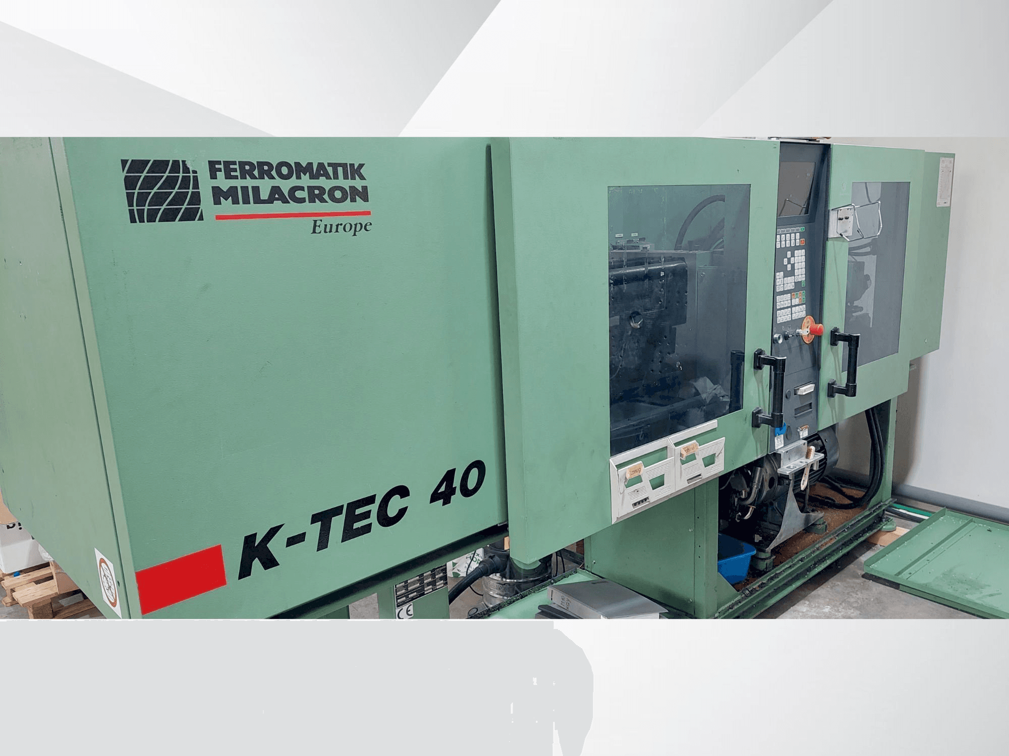 Vooraanzicht van FERROMATIK k-tec 40 S machine