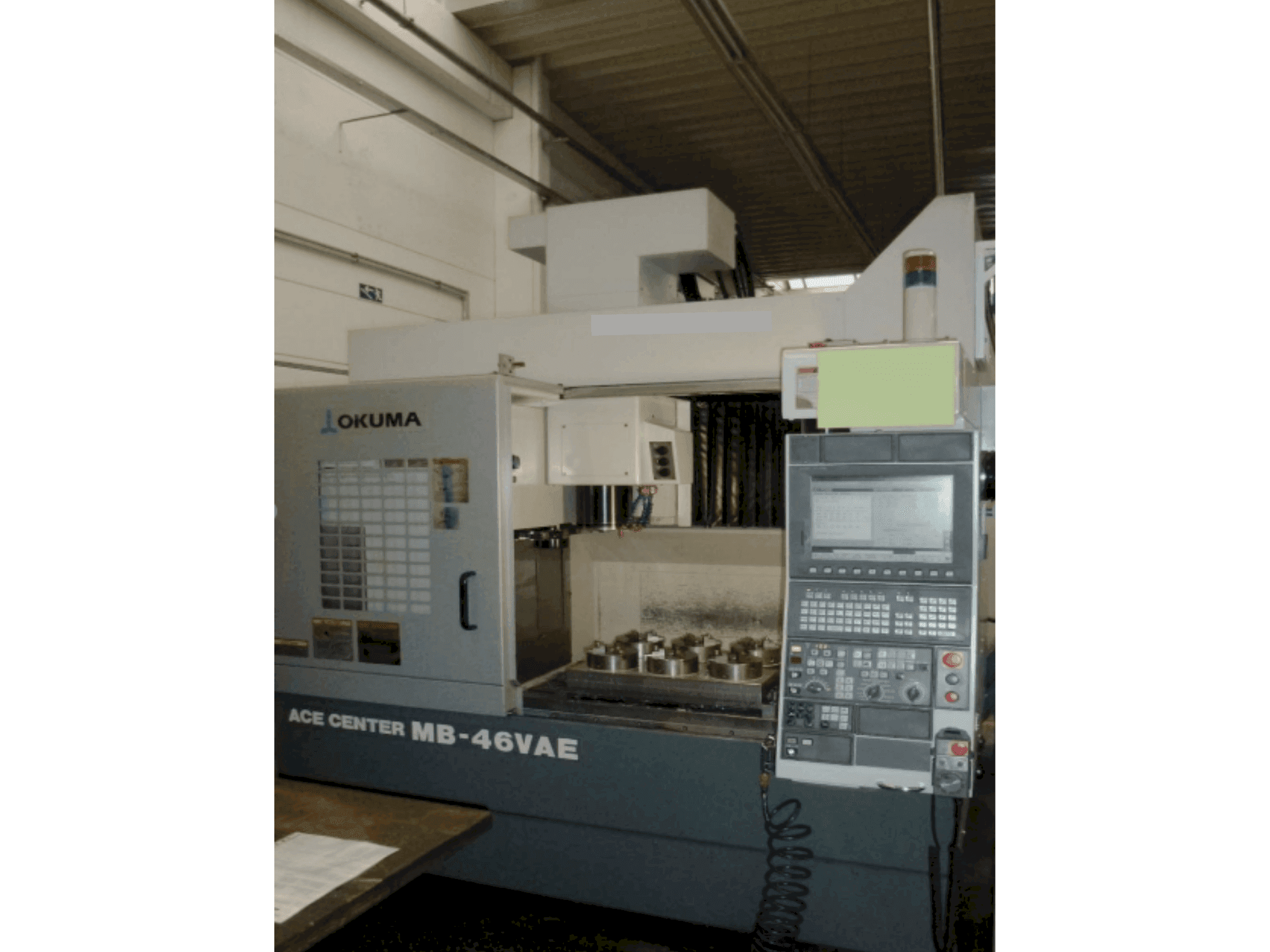 Vooraanzicht van Okuma MB-46VAE machine