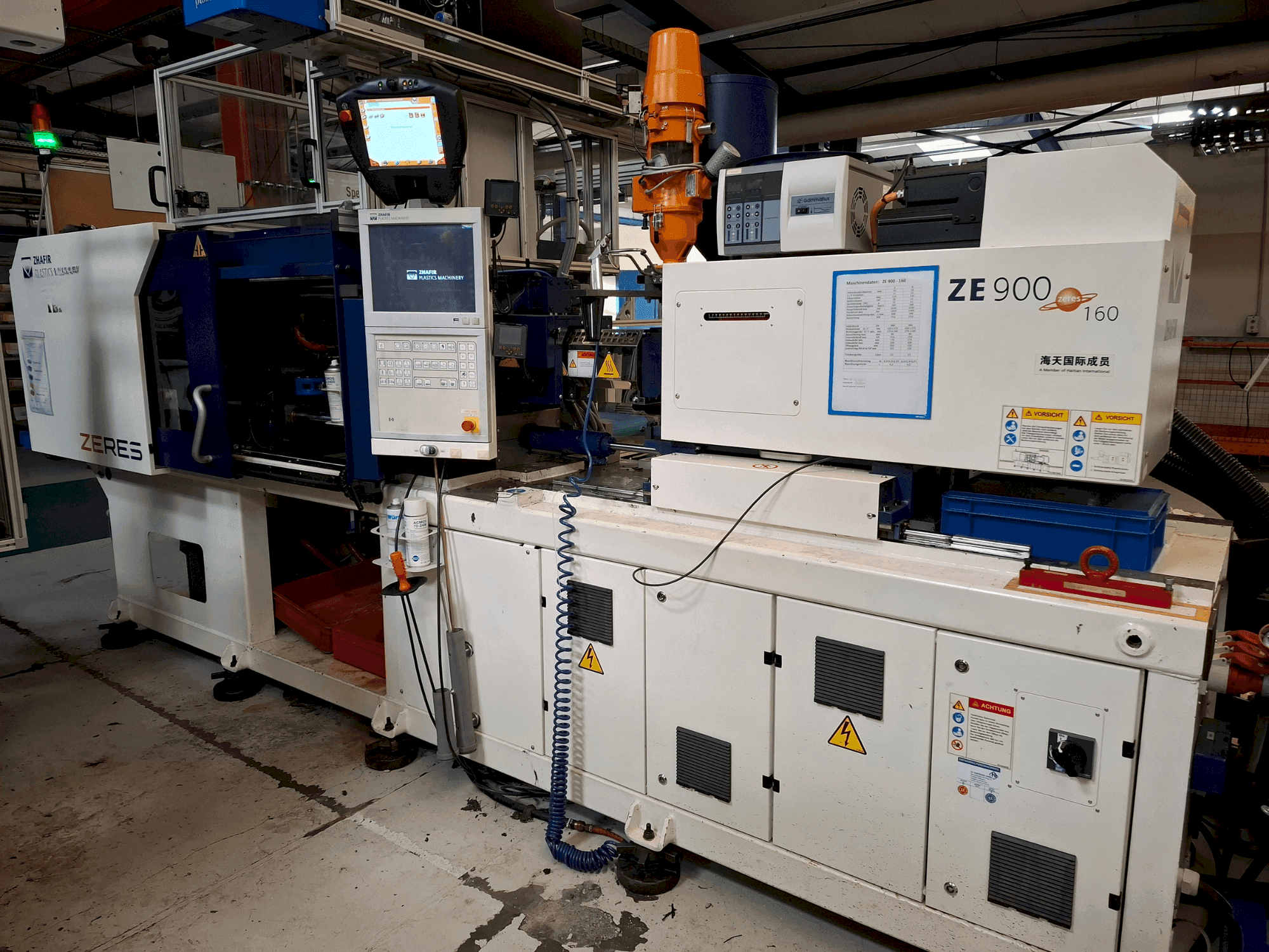 Vooraanzicht van HAITIAN ZHAFIR Zeres 900/160 machine