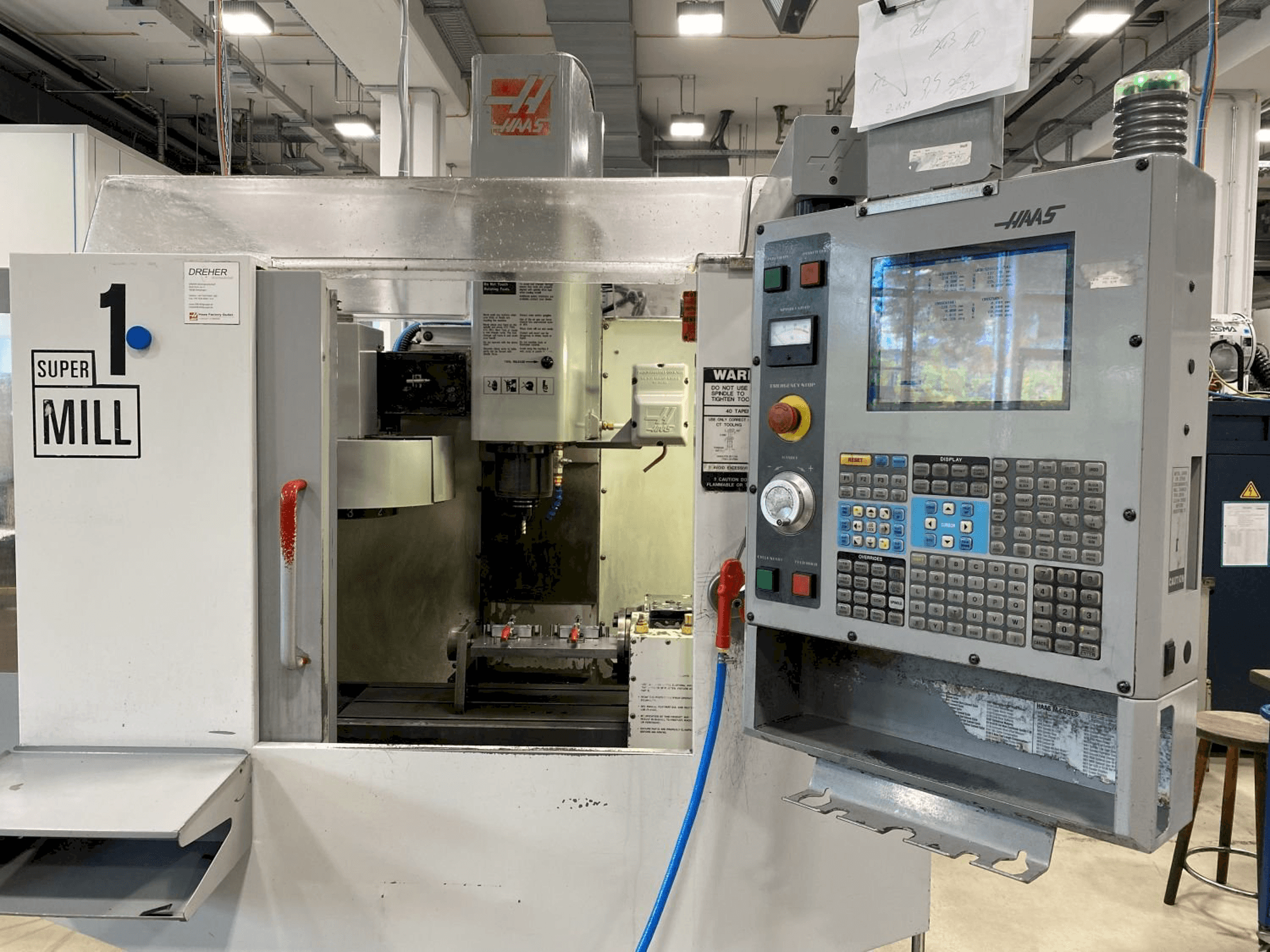 Vooraanzicht van HAAS S Minimill machine