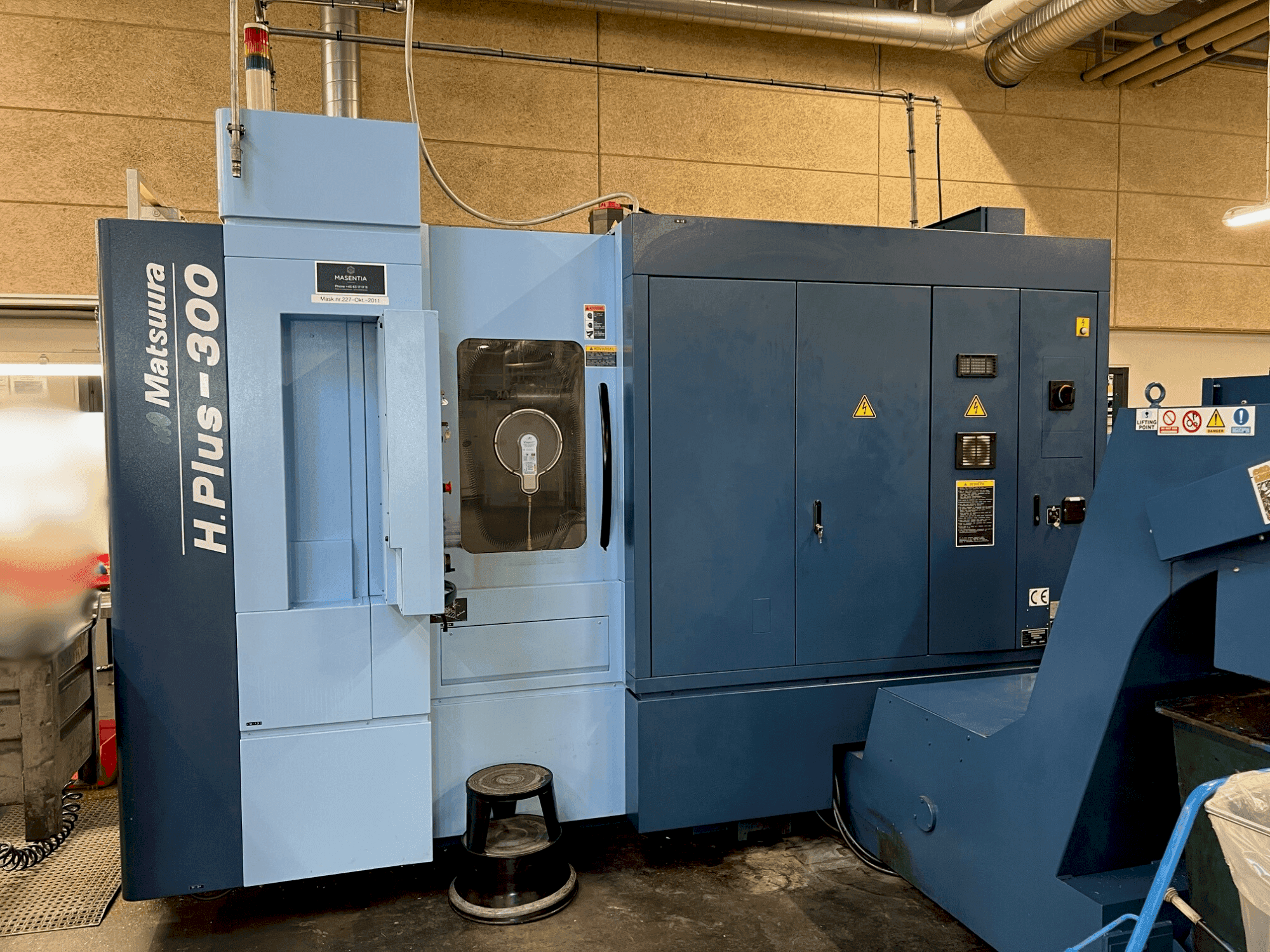 Vooraanzicht van Matsuura H.PLUS-300 machine